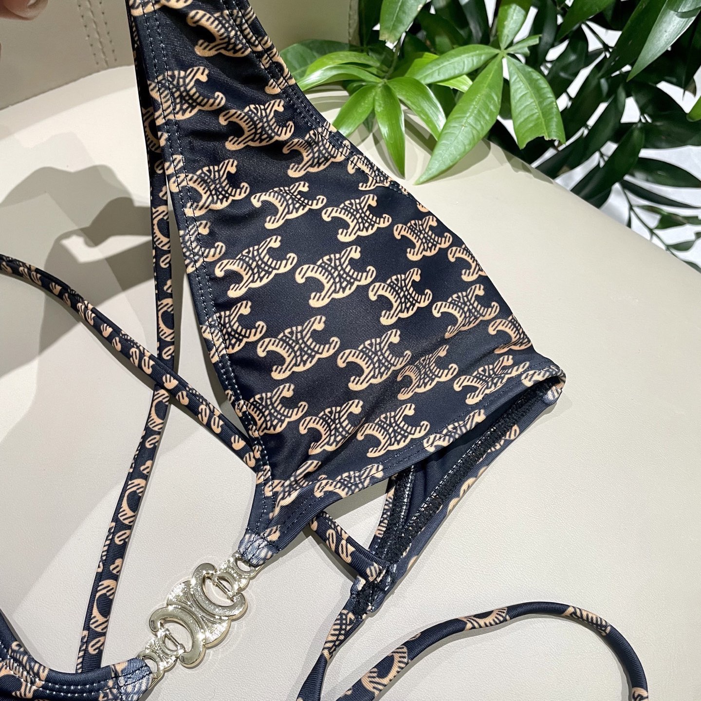Celine Celine 新款 对版五金 海边