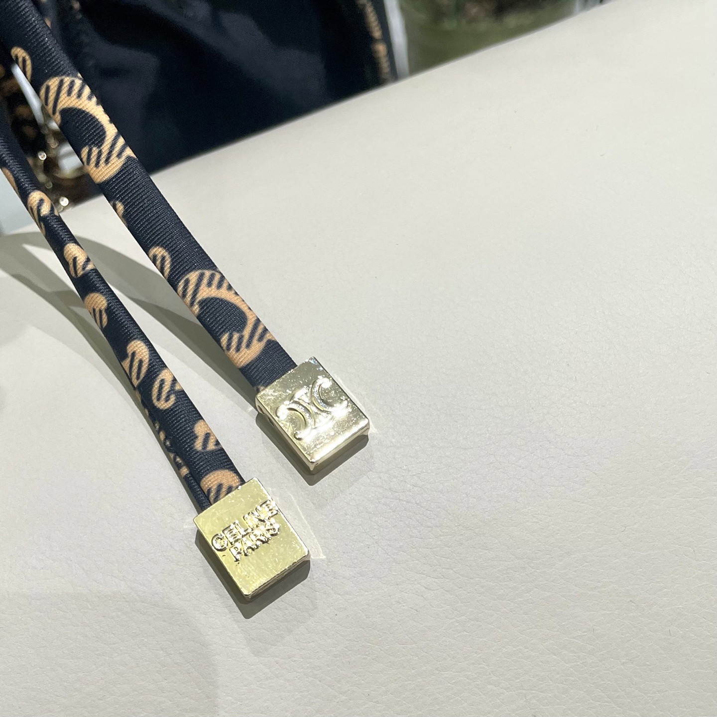 Celine Celine 新款 对版五金 海边