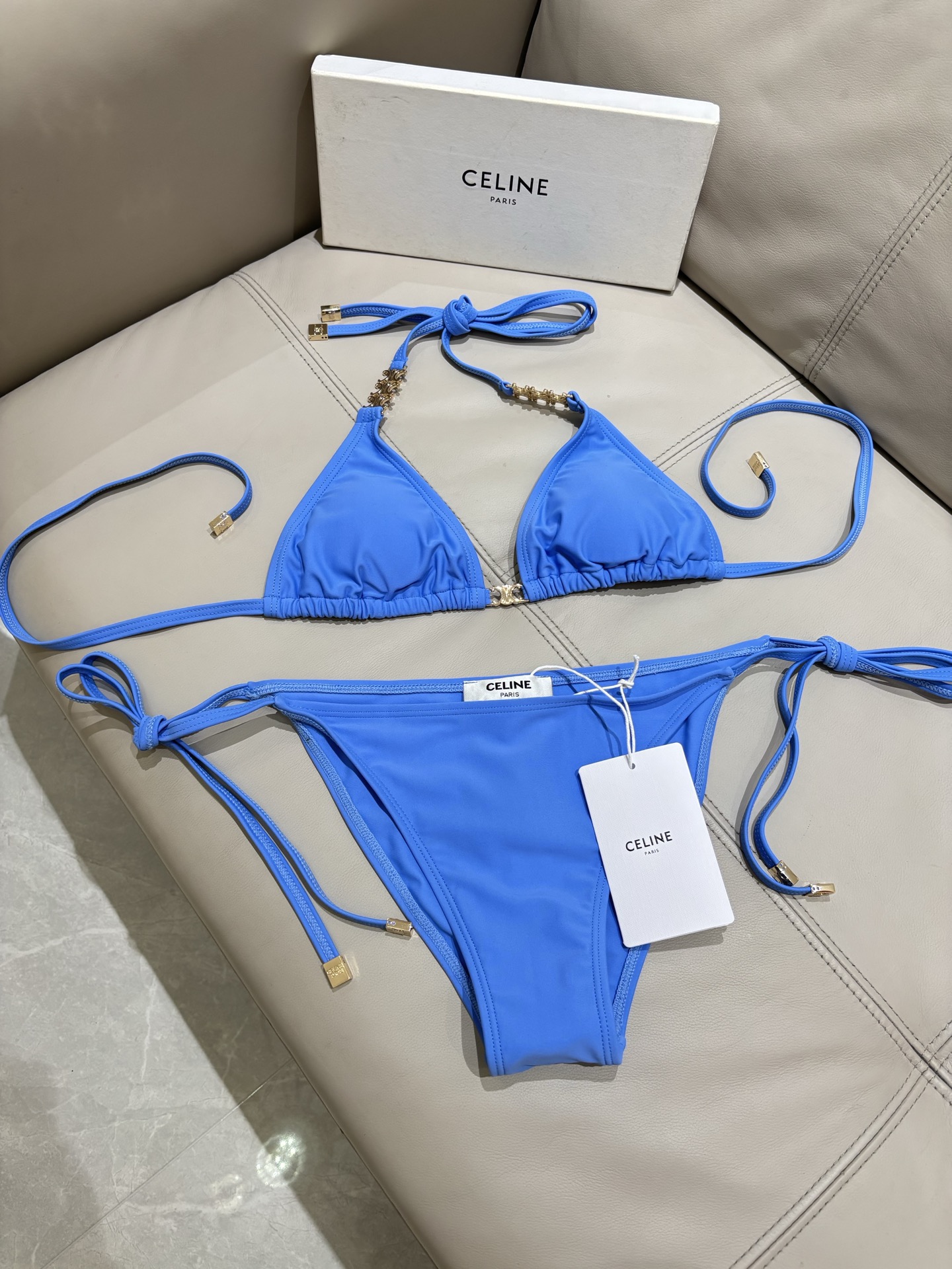Celine Celine分体泳衣新款 海边