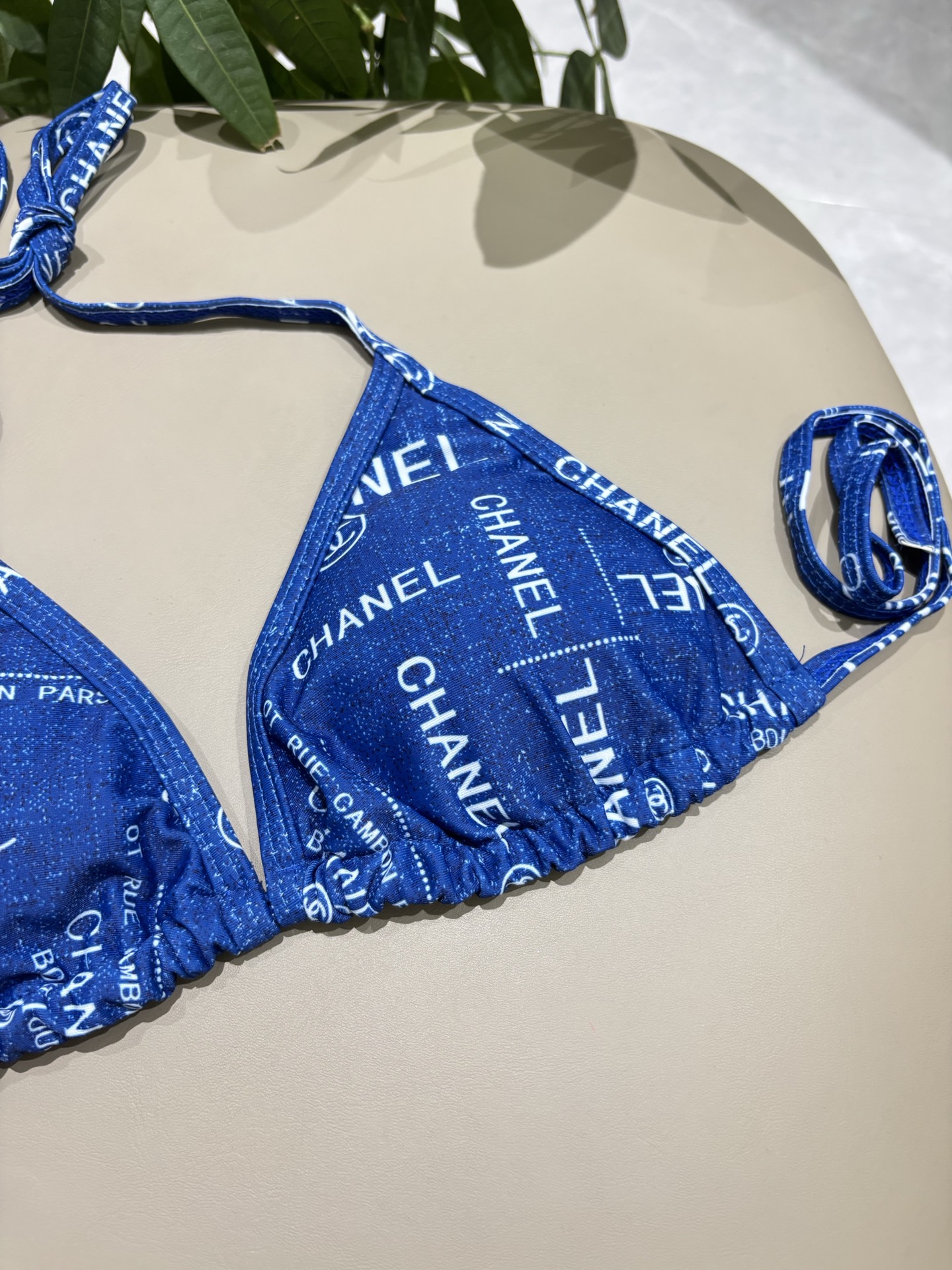 Chanel Chanel比基尼新款 海边 游泳池