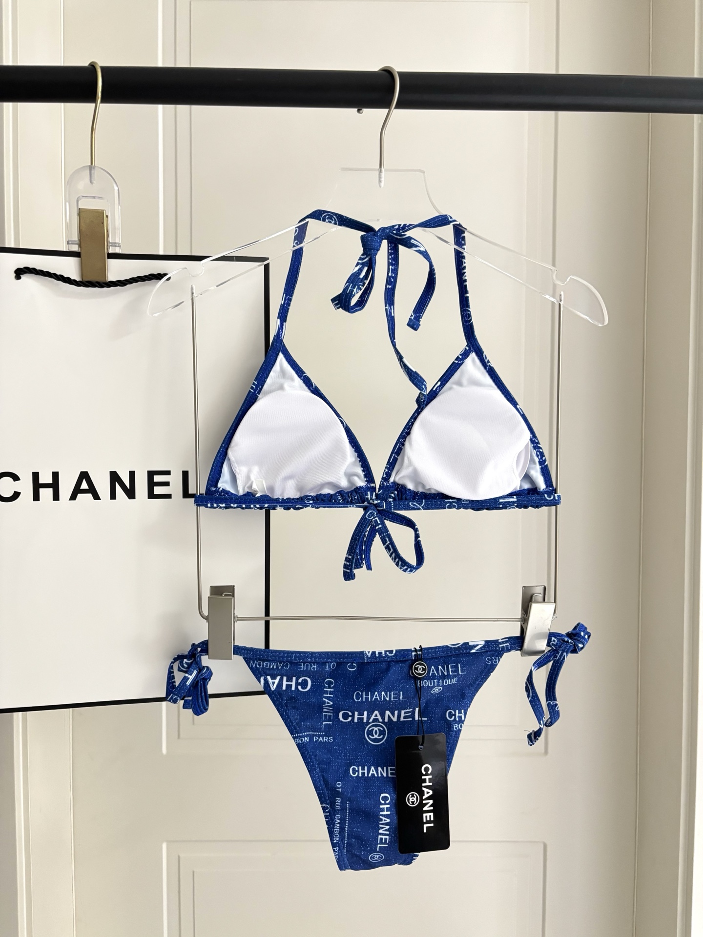 Chanel Chanel比基尼新款 海边 游泳池
