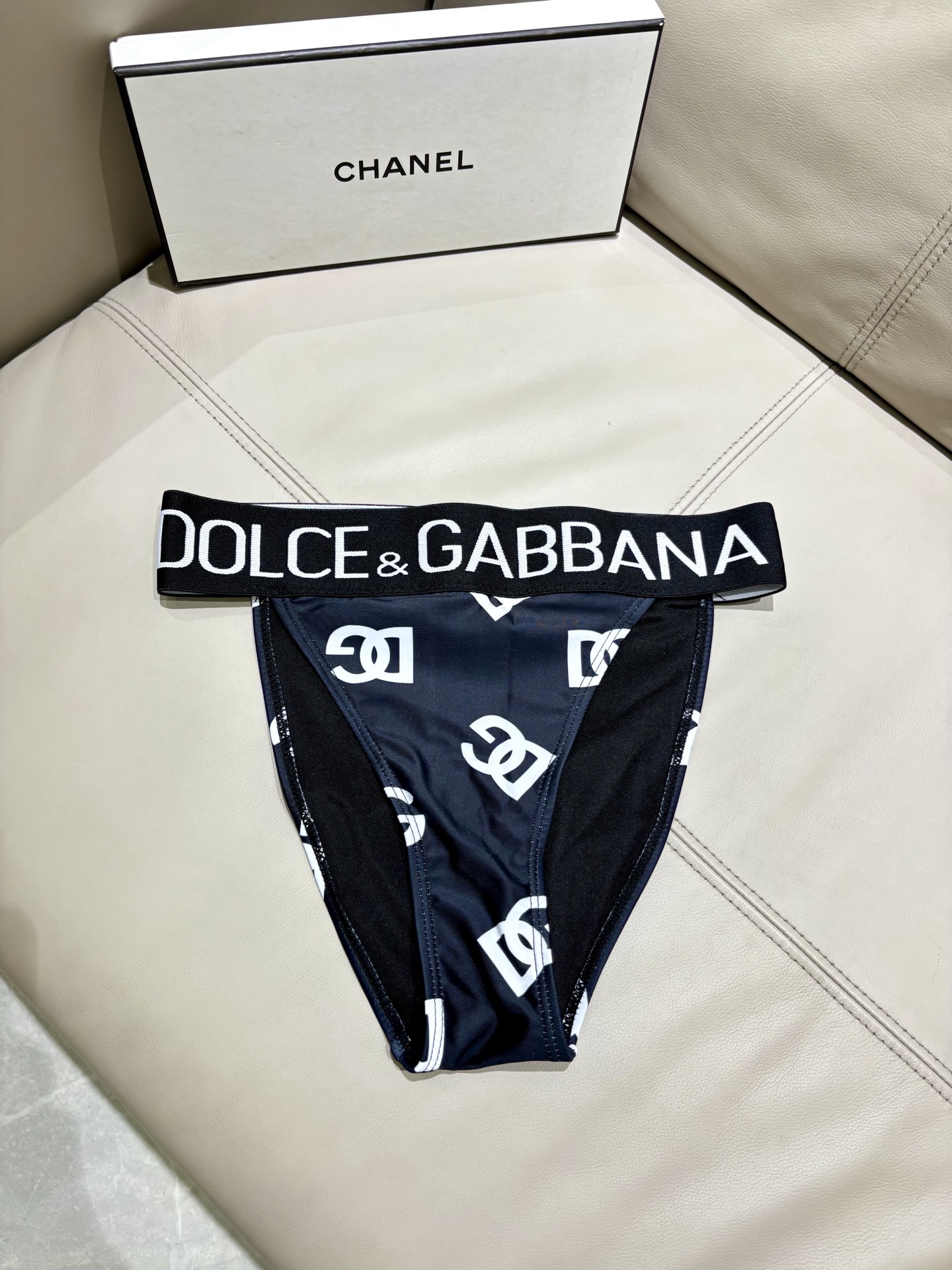 Dolce & Gabbana DG比基尼新款 海边 游泳池 温泉