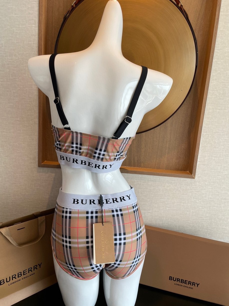 Burbbey巴宝莉高腰比基尼 带钢托硬包 👙❤️😍🥰适合多种场景的游泳衣🏊‍♀️海边 游泳池 温泉 水