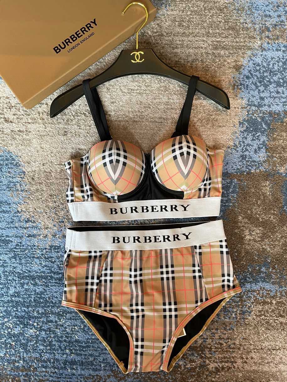 Burbbey巴宝莉高腰比基尼 带钢托硬包 👙❤️😍🥰适合多种场景的游泳衣🏊‍♀️海边 游泳池 温泉 水
