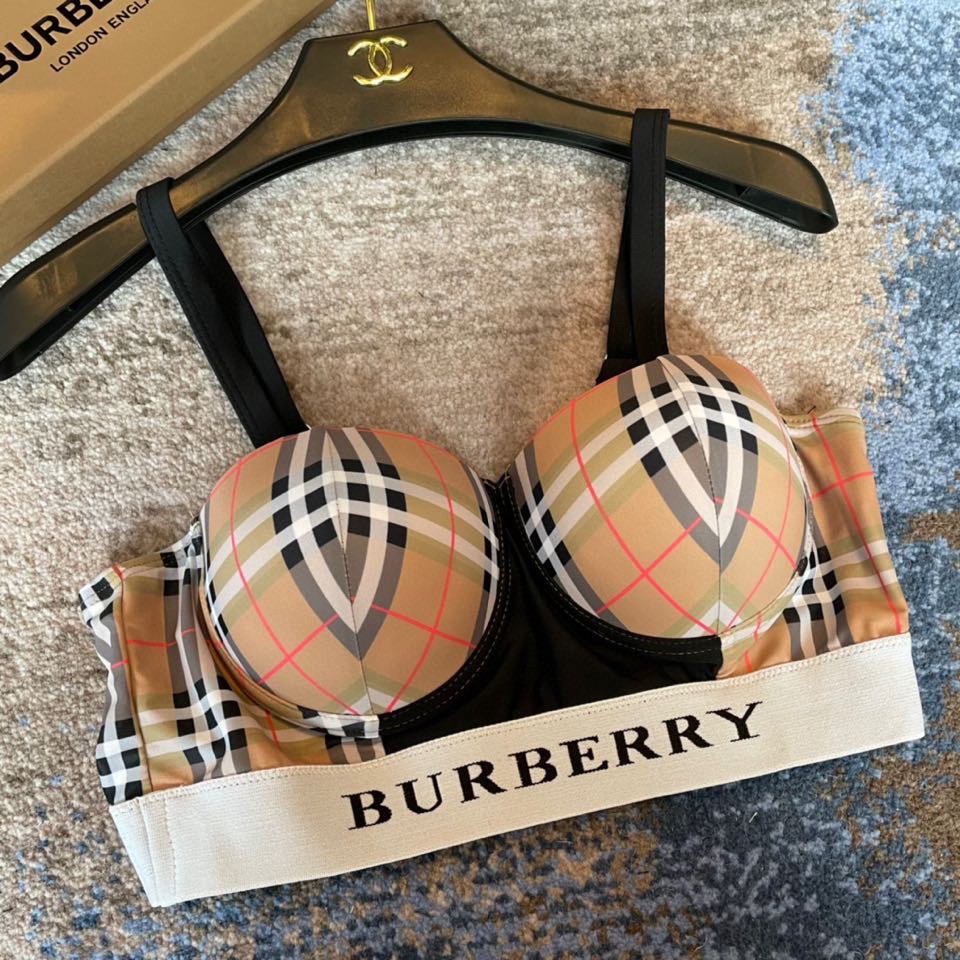 Burbbey巴宝莉高腰比基尼 带钢托硬包 👙❤️😍🥰适合多种场景的游泳衣🏊‍♀️海边 游泳池 温泉 水
