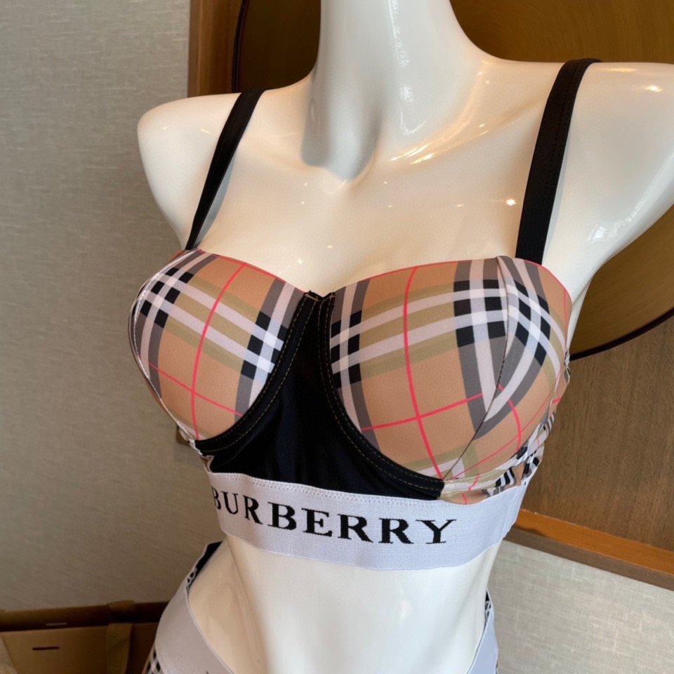 Burbbey巴宝莉高腰比基尼 带钢托硬包 👙❤️😍🥰适合多种场景的游泳衣🏊‍♀️海边 游泳池 温泉 水