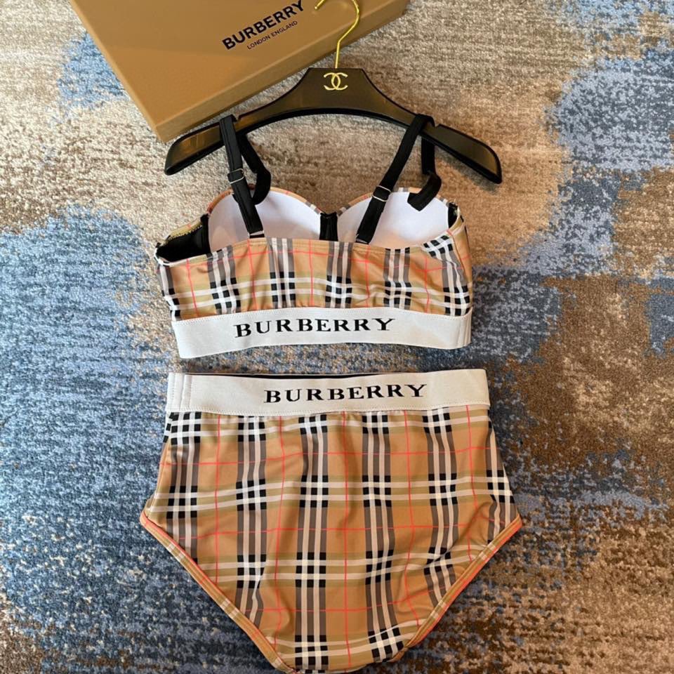 Burbbey巴宝莉高腰比基尼 带钢托硬包 👙❤️😍🥰适合多种场景的游泳衣🏊‍♀️海边 游泳池 温泉 水