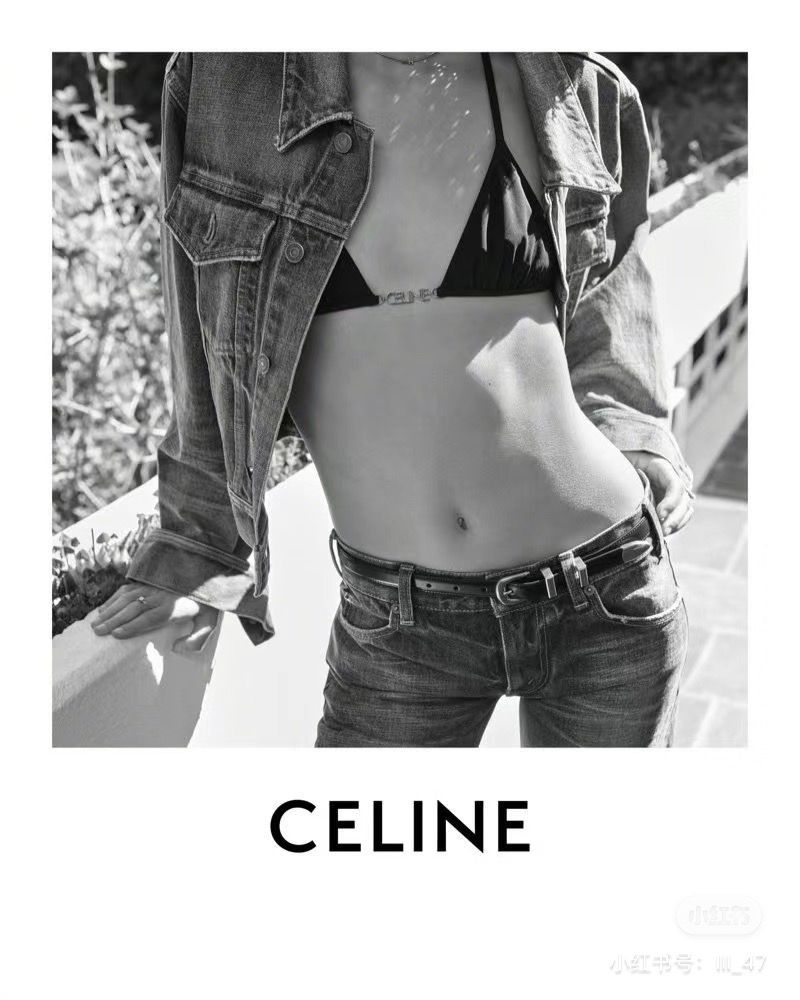 Celine新款泳衣👙❤️😍🥰适合多种场景的游泳衣🏊‍♀️海边 游泳池 温泉 水上乐园 漂流都可以😌内搭