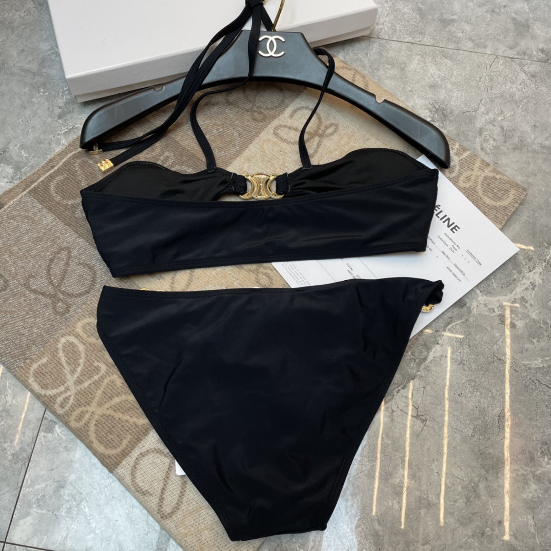 Celine新款泳衣👙❤️😍🥰适合多种场景的游泳衣🏊‍♀️海边 游泳池 温泉 水上乐园 漂流都可以😌内搭