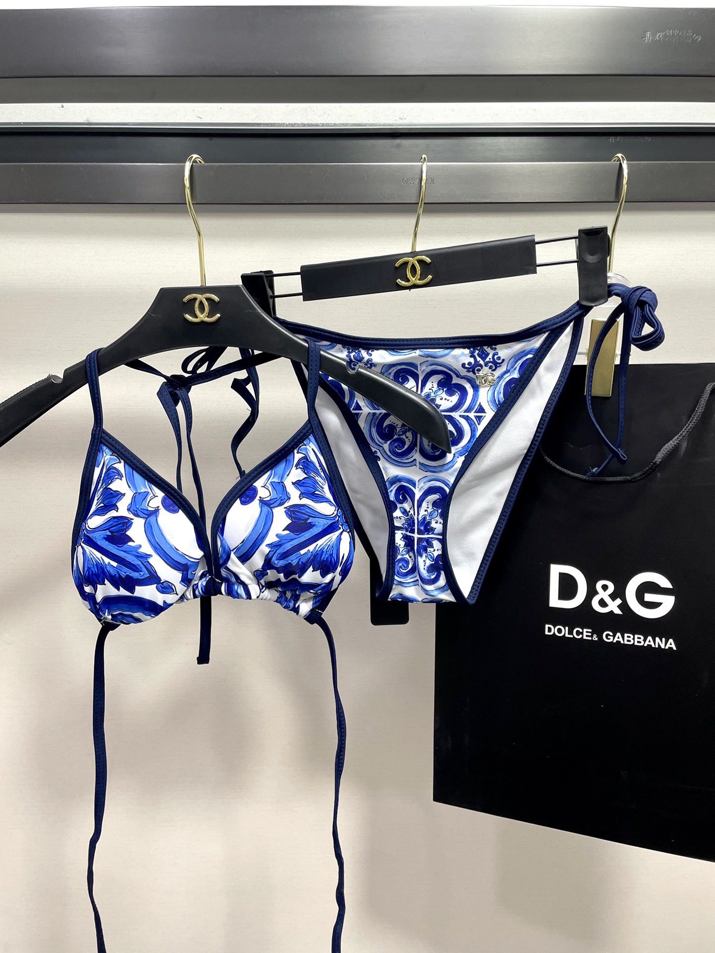 DG新款比基尼泳衣 时尚潮流款 😍🥰适合多种场景的游泳衣🏊‍♀️海边 游泳池 温泉 水上乐园 漂流都可以