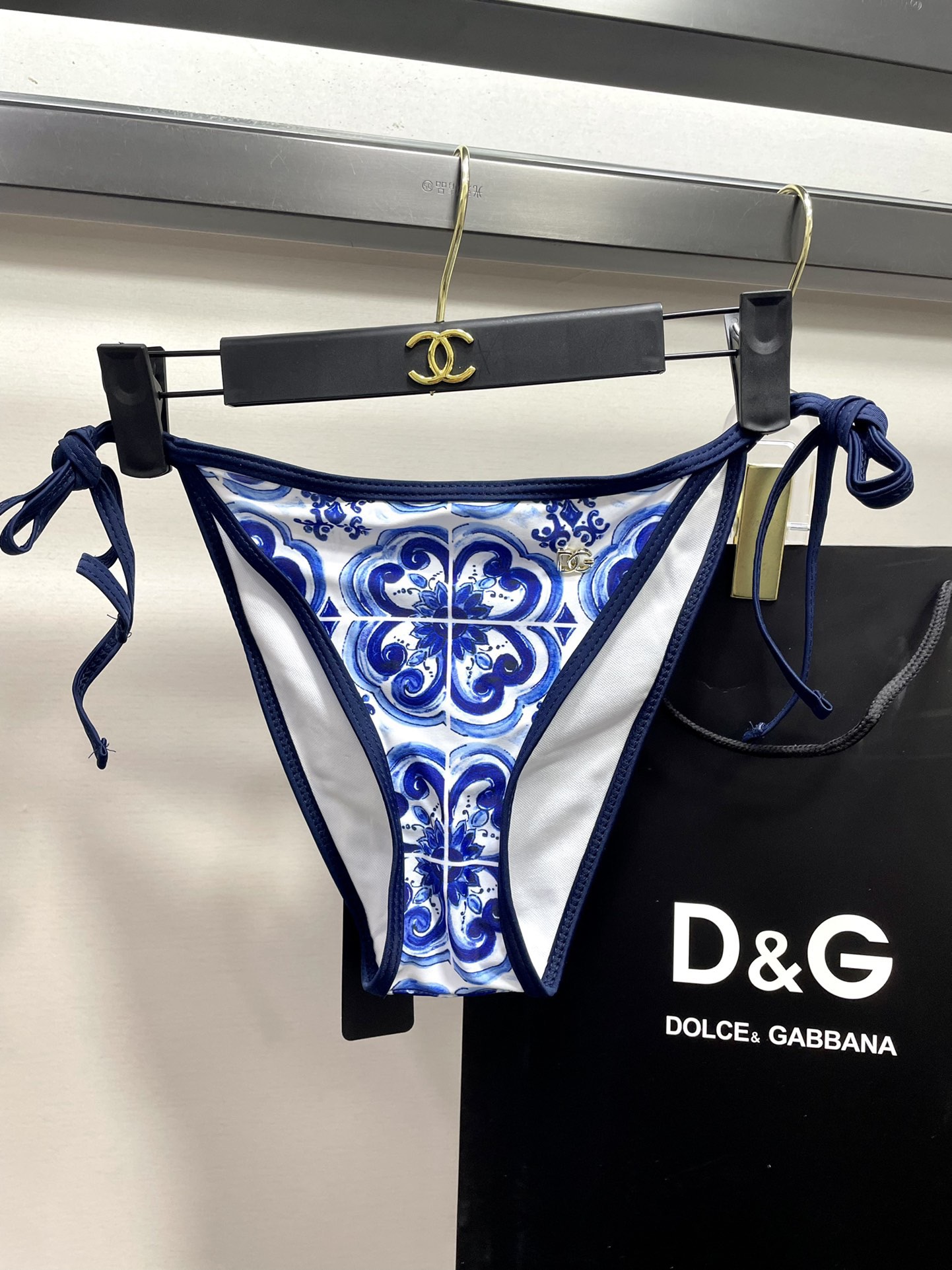 DG新款比基尼泳衣 时尚潮流款 😍🥰适合多种场景的游泳衣🏊‍♀️海边 游泳池 温泉 水上乐园 漂流都可以