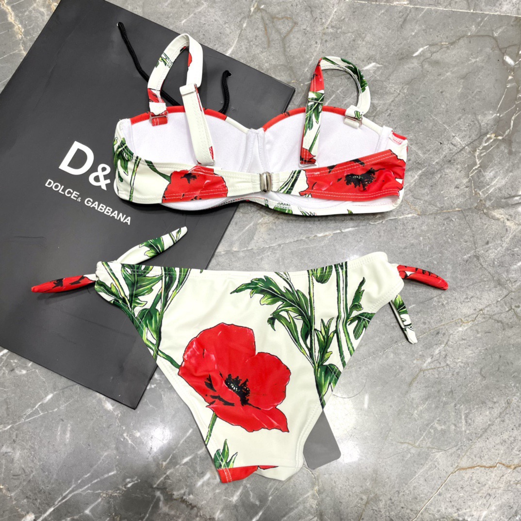DG新款比基尼泳衣 时尚潮流款 😍🥰适合多种场景的游泳衣🏊‍♀️海边 游泳池 温泉 水上乐园 漂流都可以
