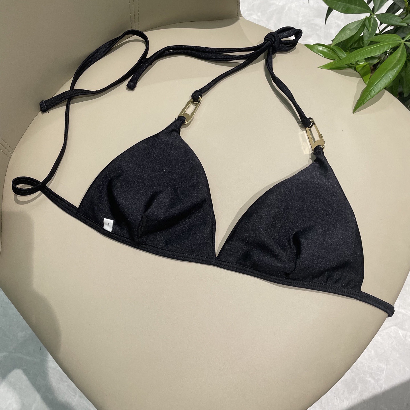 范思哲比基尼👙❤️😍🥰适合多种场景的游泳衣🏊‍♀️海边 游泳池 温泉 水上乐园 漂流都可以😌内搭外穿也完