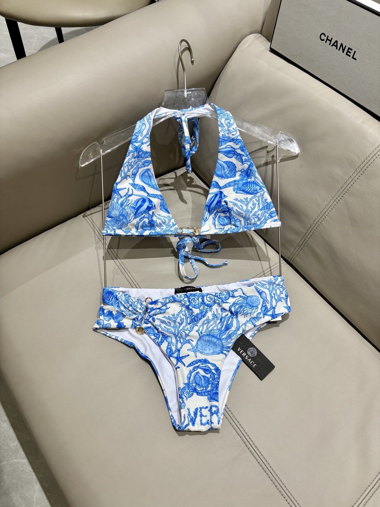 范思哲比基尼👙❤️😍🥰适合多种场景的游泳衣🏊‍♀️海边 游泳池 温泉 水上乐园 漂流都可以😌内搭外穿也完