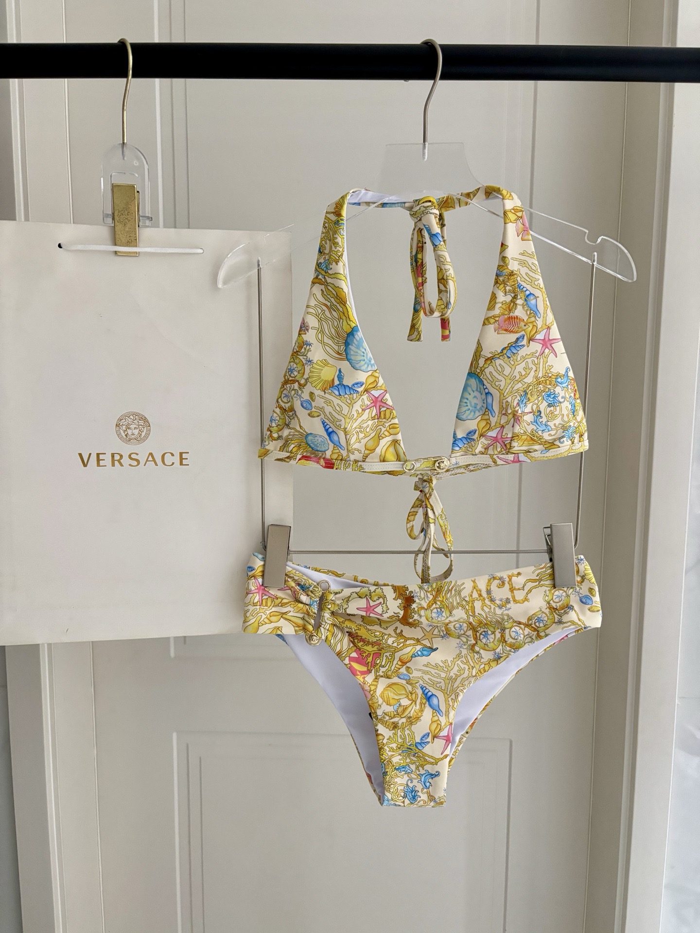 范思哲比基尼👙❤️😍🥰适合多种场景的游泳衣🏊‍♀️海边 游泳池 温泉 水上乐园 漂流都可以😌内搭外穿也完