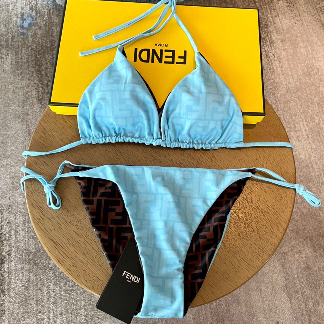 芬迪新款分体泳衣 适合多种场景的游泳衣🏊‍♀️海边 游泳池 温泉 水上乐园 漂流都可以😌内搭也完全可以 