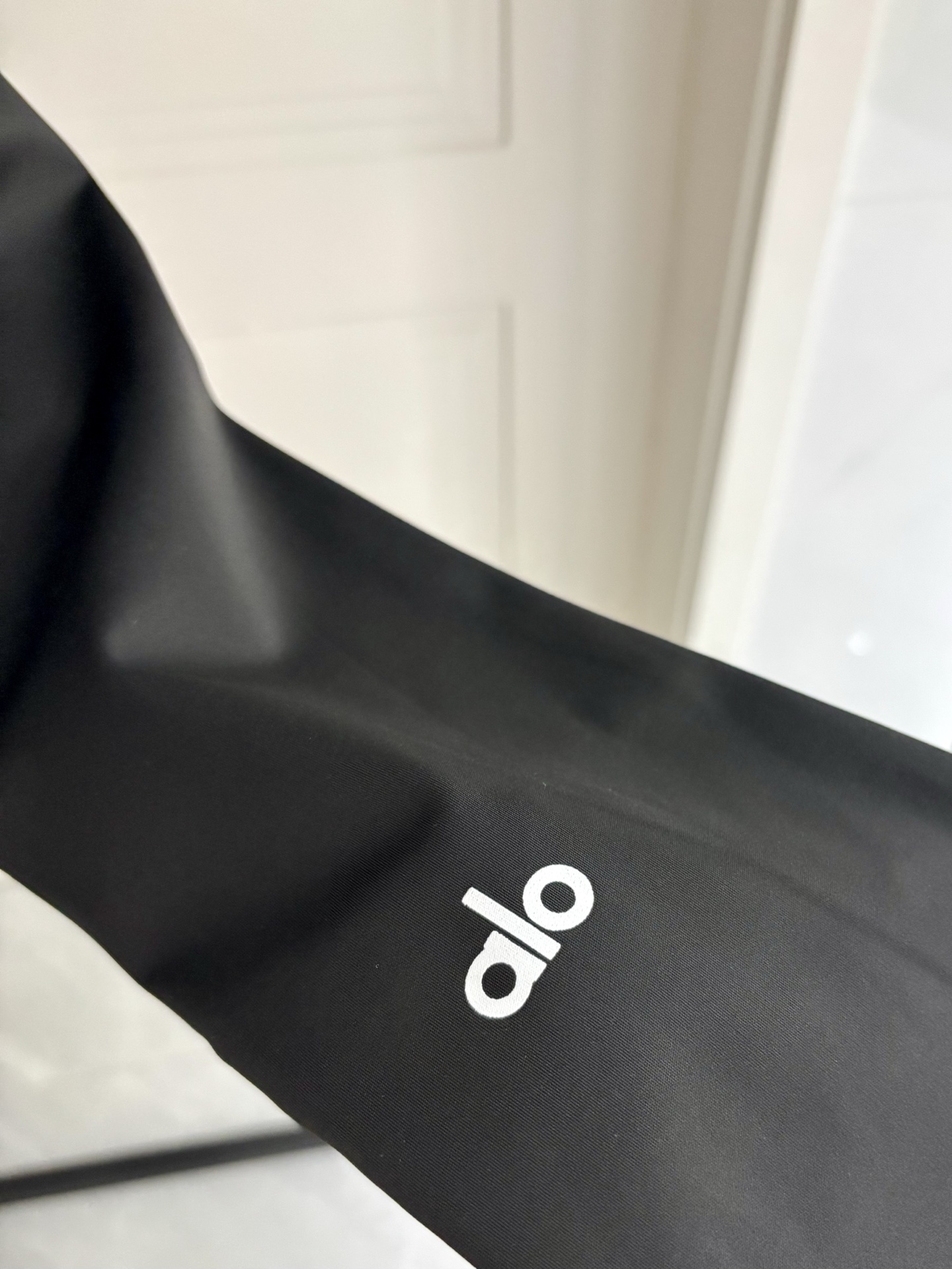 alo 2026开年好货！，随意对比！轻奢云感 真裸感！alo全场景运动瑜伽两件套装！双面Nulu云感面