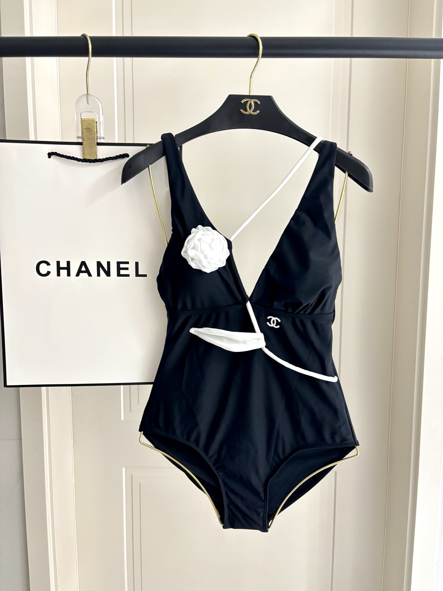 Chanel新款泳衣👙❤️😍🥰适合多种场景的游泳衣🏊‍♀️海边 游泳池 温泉 水上乐园 漂流都可以😌内搭