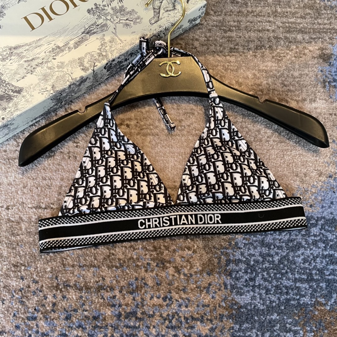 Dior迪奥比基尼泳衣👙❤️😍🥰适合多种场景的游泳衣🏊‍♀️海边 游泳池 温泉 水上乐园 漂流都可以😌内