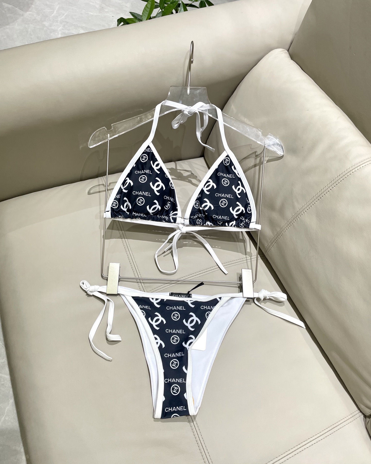 Chanel 香奈儿新款印花比基尼👙❤️😍🥰适合多种场景的游泳衣🏊‍♀️海边 游泳池 温泉 水上乐园 漂
