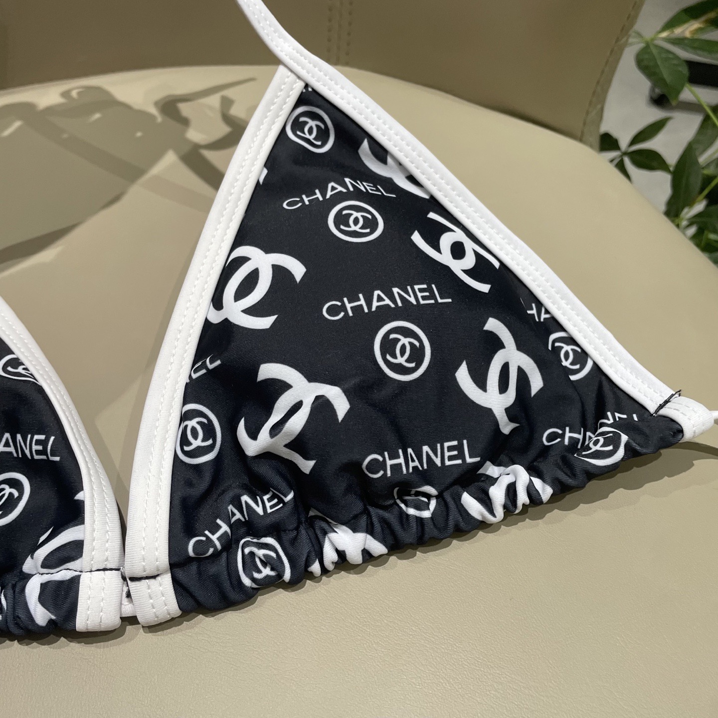 Chanel 香奈儿新款印花比基尼👙❤️😍🥰适合多种场景的游泳衣🏊‍♀️海边 游泳池 温泉 水上乐园 漂