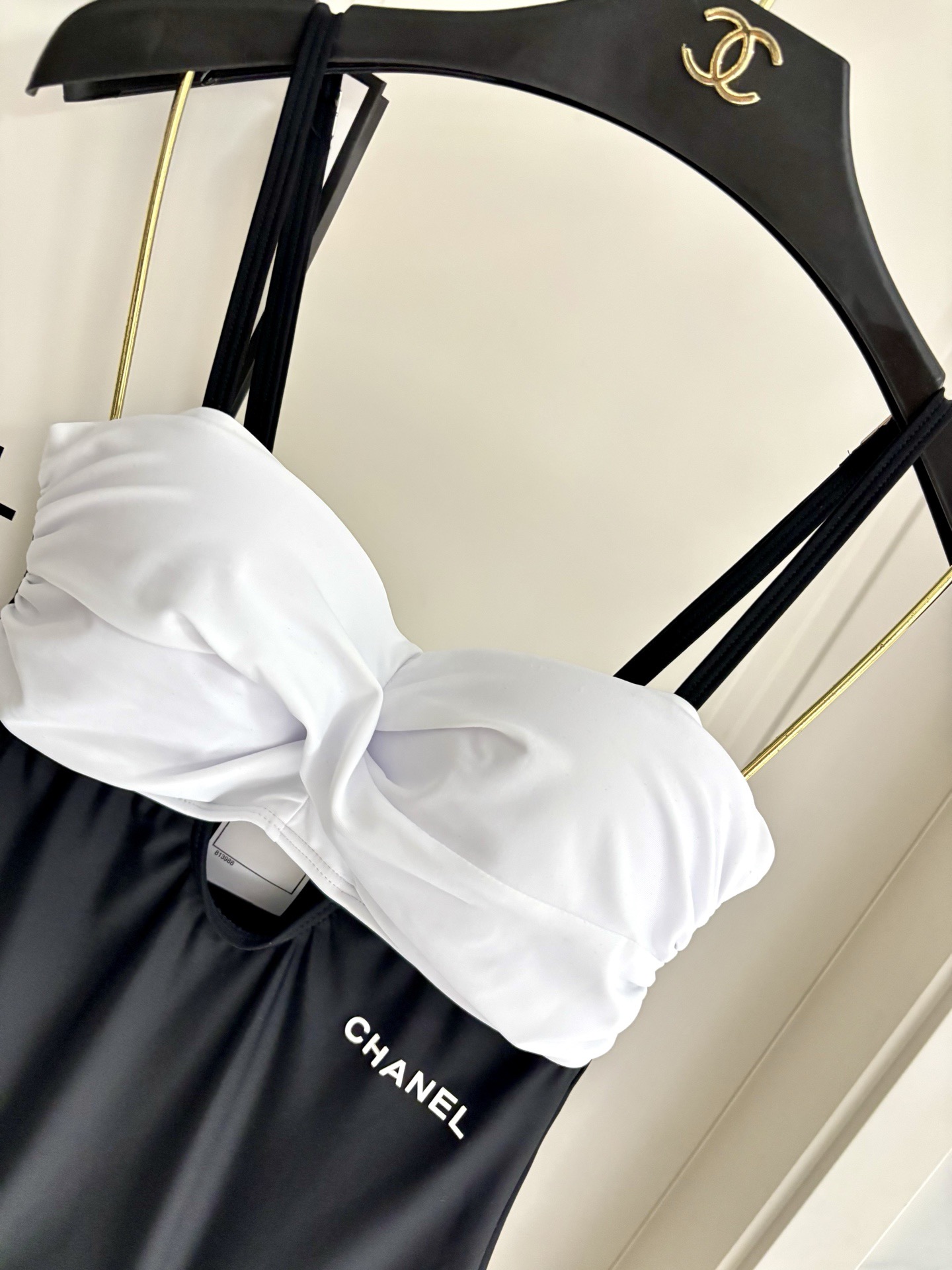 Chanel 香奈儿新款泳衣👙❤️😍🥰适合多种场景的游泳衣🏊‍♀️海边 游泳池 温泉 水上乐园 漂流都可