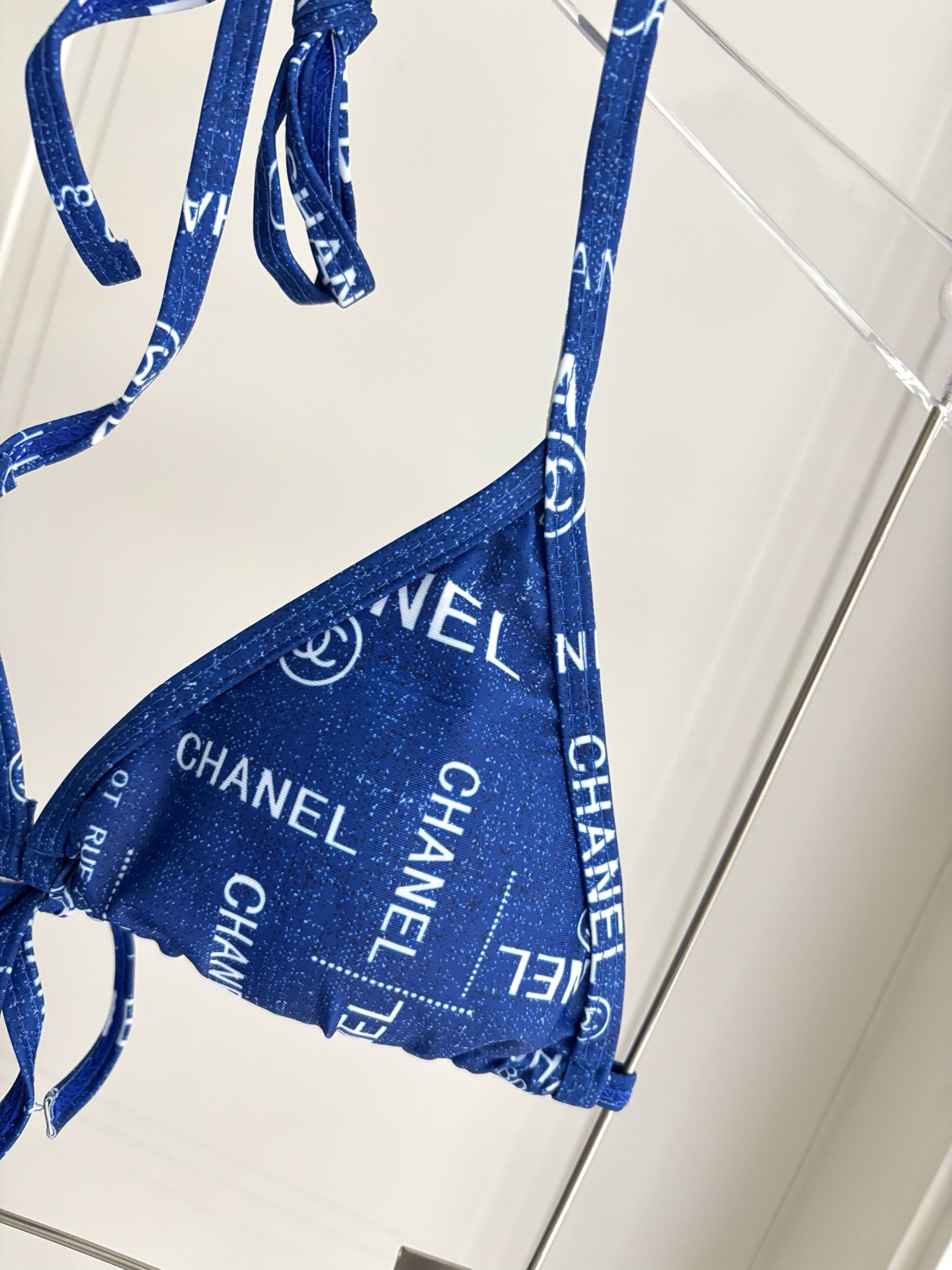 Chanel 香奈儿新款比基尼泳衣👙❤️😍🥰适合多种场景的游泳衣🏊‍♀️海边 游泳池 温泉 水上乐园 漂