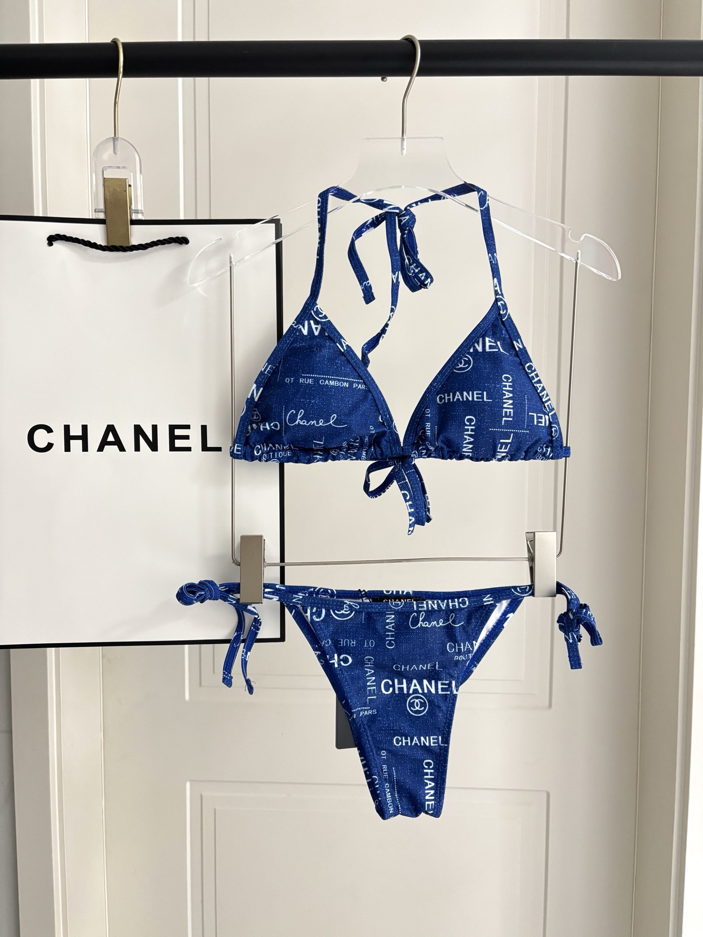 Chanel 香奈儿新款比基尼泳衣👙❤️😍🥰适合多种场景的游泳衣🏊‍♀️海边 游泳池 温泉 水上乐园 漂