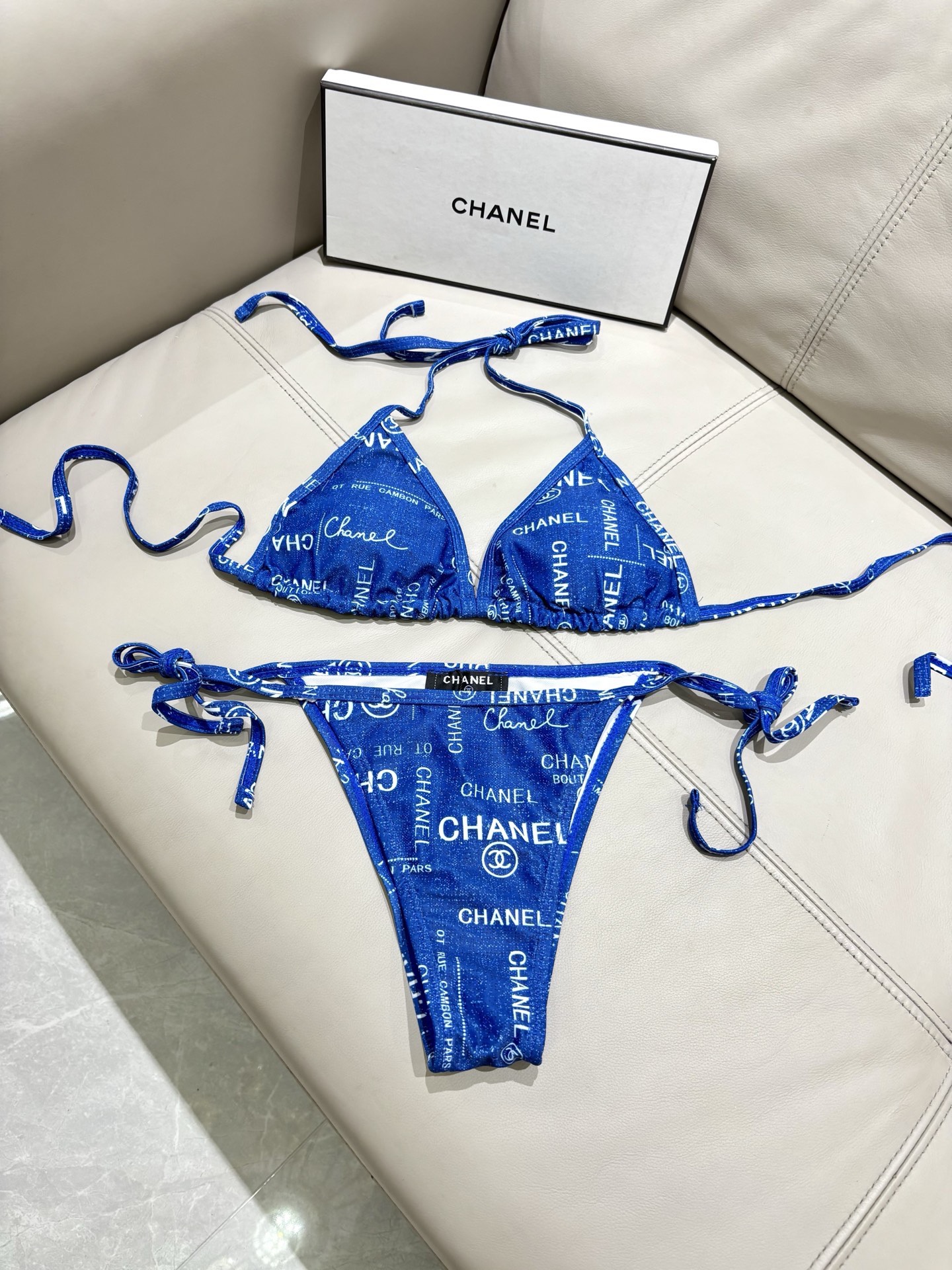 Chanel 香奈儿新款比基尼泳衣👙❤️😍🥰适合多种场景的游泳衣🏊‍♀️海边 游泳池 温泉 水上乐园 漂