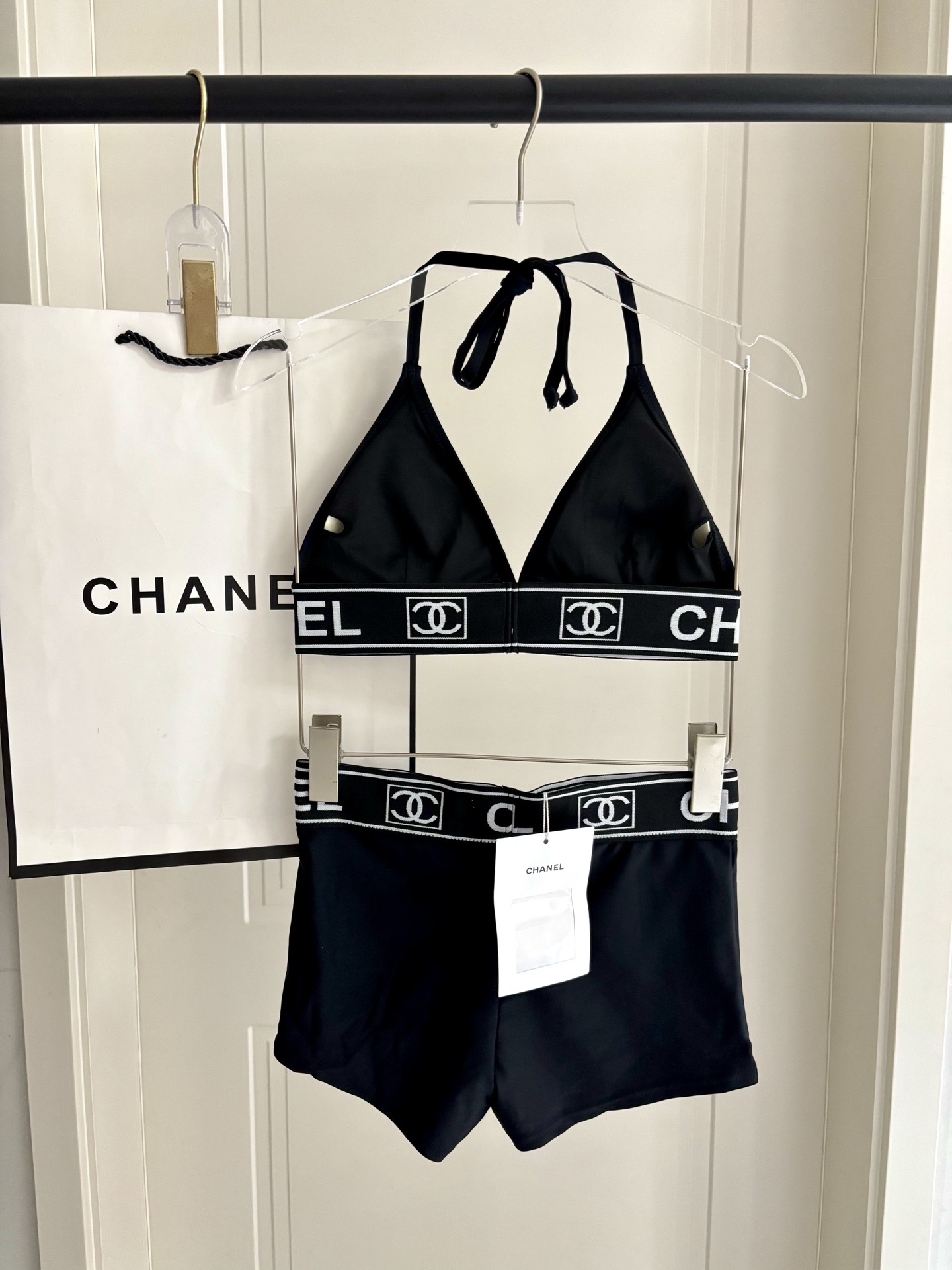 Chanel 香奈儿新款分体泳衣👙❤️😍🥰适合多种场景的游泳衣🏊‍♀️海边 游泳池 温泉 水上乐园 漂流
