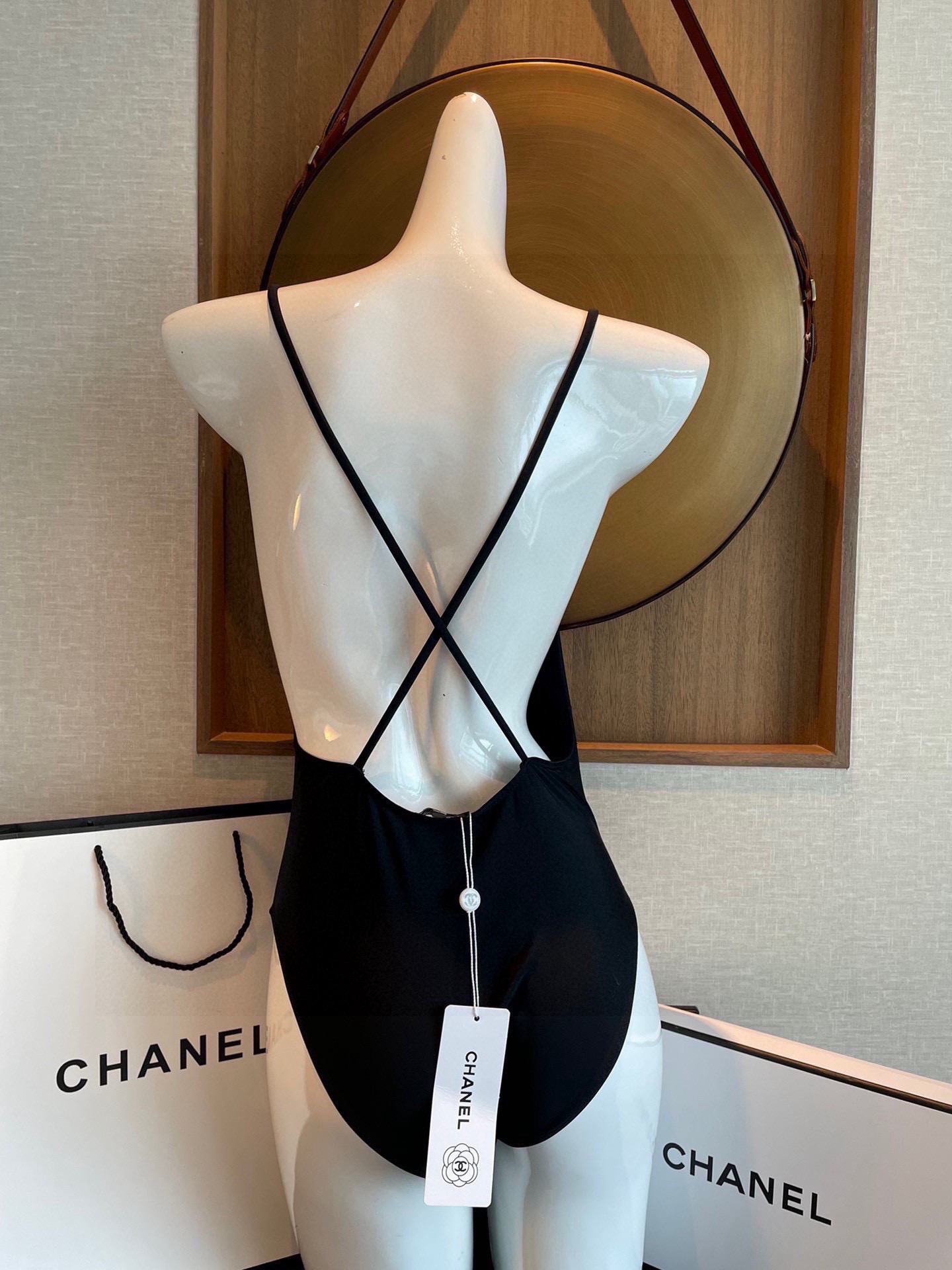 Chanel专柜新款连体泳衣😍🥰适合多种场景的游泳衣🏊‍♀️海边 游泳池 温泉 水上乐园 漂流都可以😌面