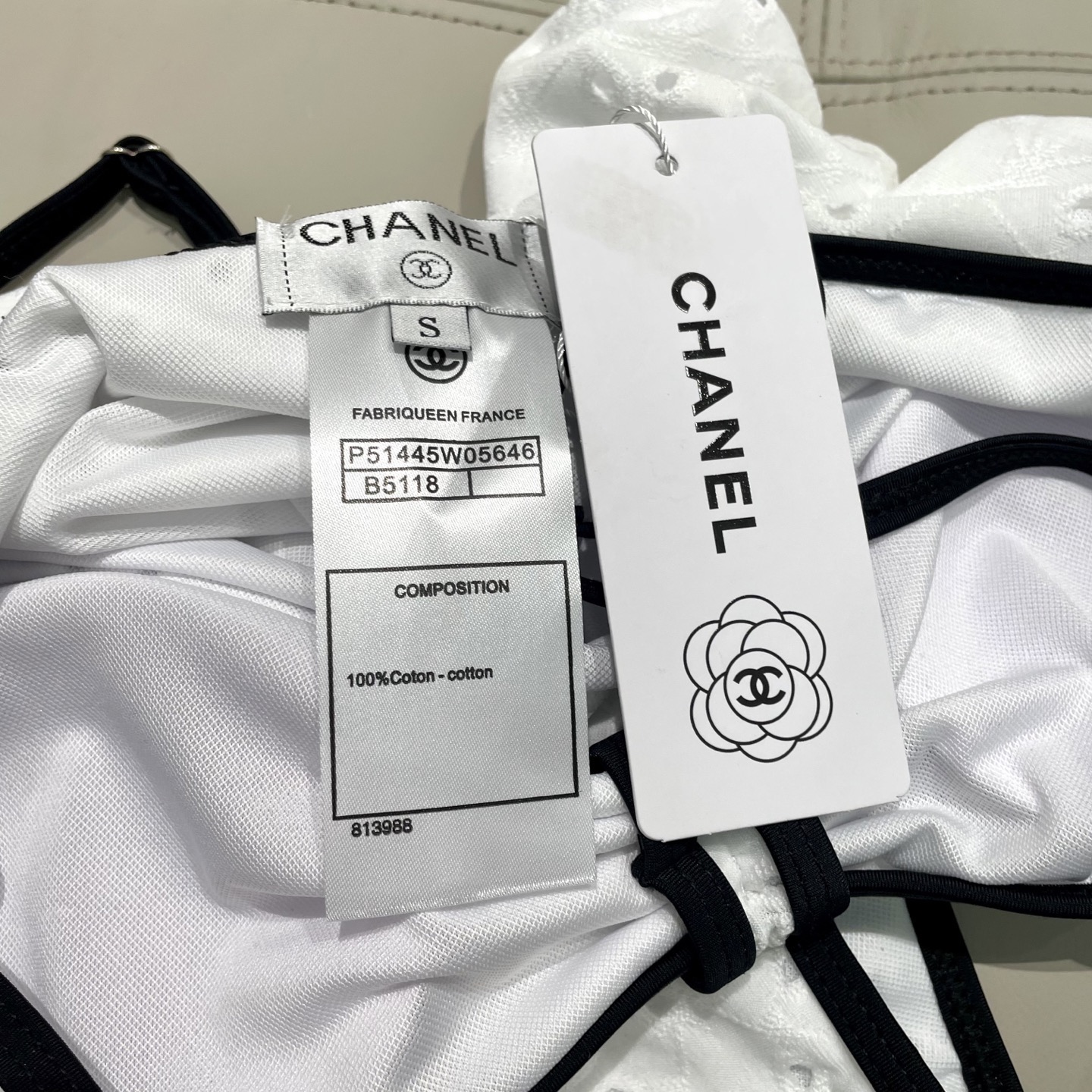 Chanel新款连体😍🥰适合多种场景的游泳衣🏊‍♀️海边 游泳池 温泉 水上乐园 漂流都可以😌内搭也完全