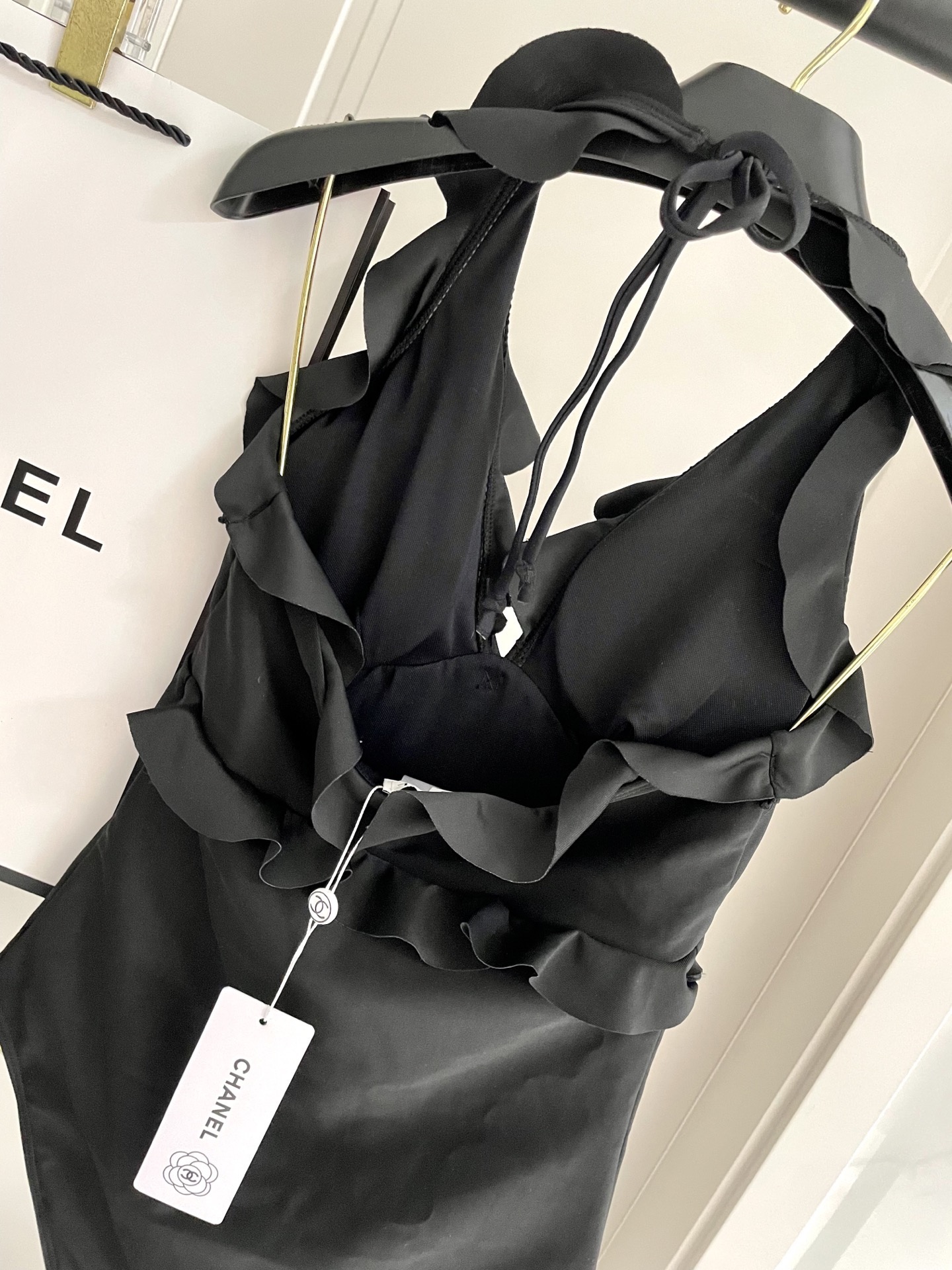 Chanel新款连体泳衣😍🥰适合多种场景的游泳衣🏊‍♀️海边 游泳池 温泉 水上乐园 漂流都可以😌内搭也