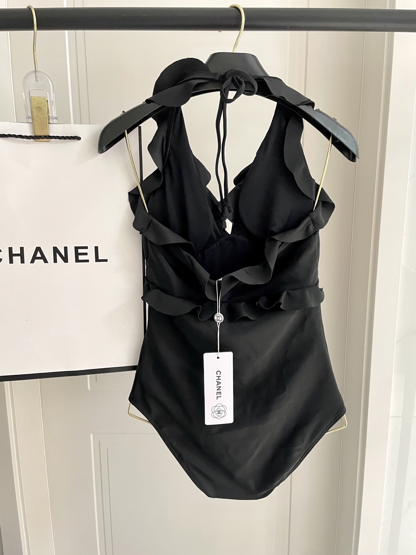 Chanel新款连体泳衣😍🥰适合多种场景的游泳衣🏊‍♀️海边 游泳池 温泉 水上乐园 漂流都可以😌内搭也