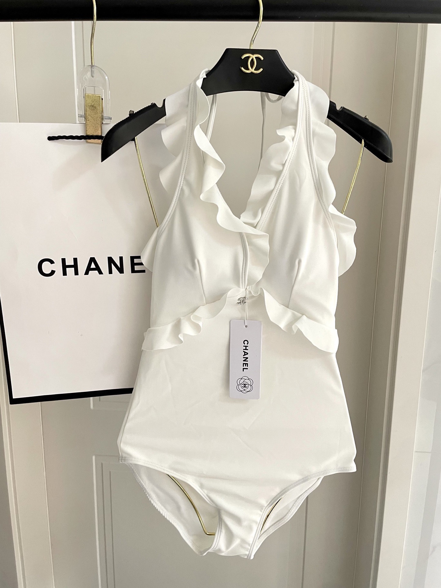 Chanel新款连体泳衣😍🥰适合多种场景的游泳衣🏊‍♀️海边 游泳池 温泉 水上乐园 漂流都可以😌内搭也