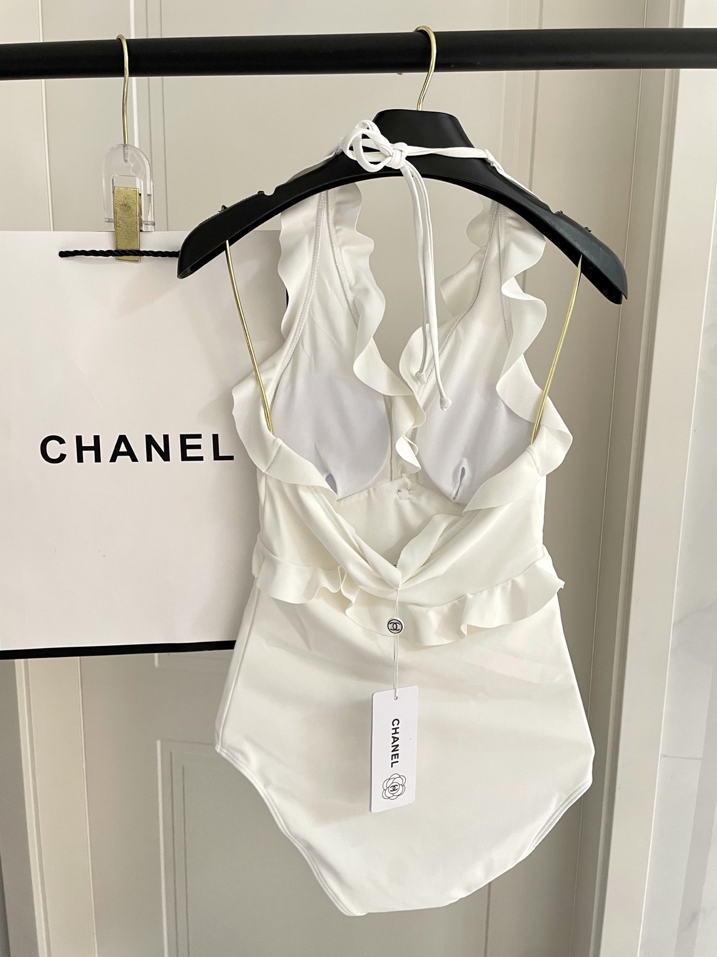Chanel新款连体泳衣😍🥰适合多种场景的游泳衣🏊‍♀️海边 游泳池 温泉 水上乐园 漂流都可以😌内搭也