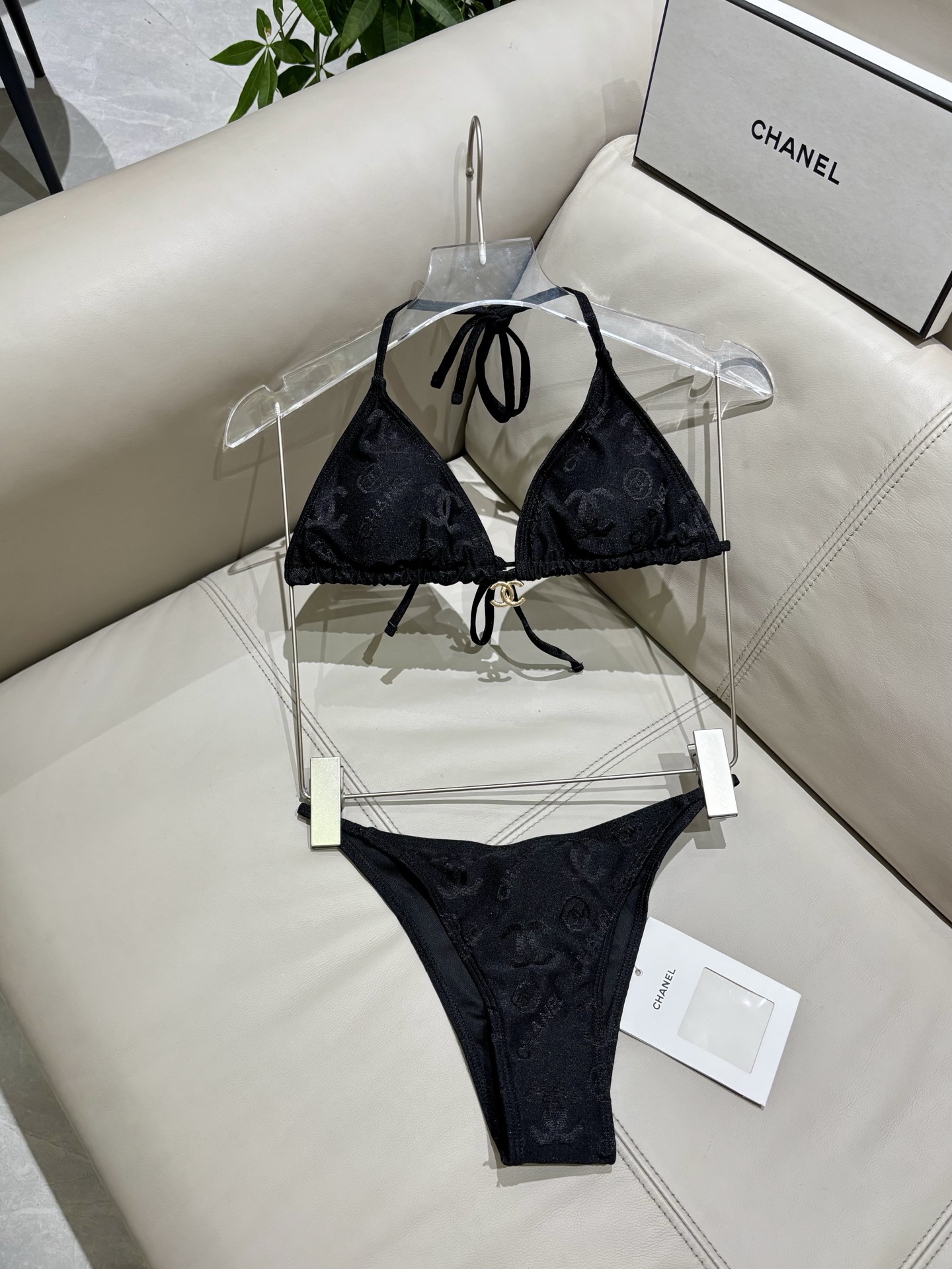 Chanel新款比基尼泳衣😍🥰适合多种场景的游泳衣🏊‍♀️海边 游泳池 温泉 水上乐园 漂流都可以😌内搭