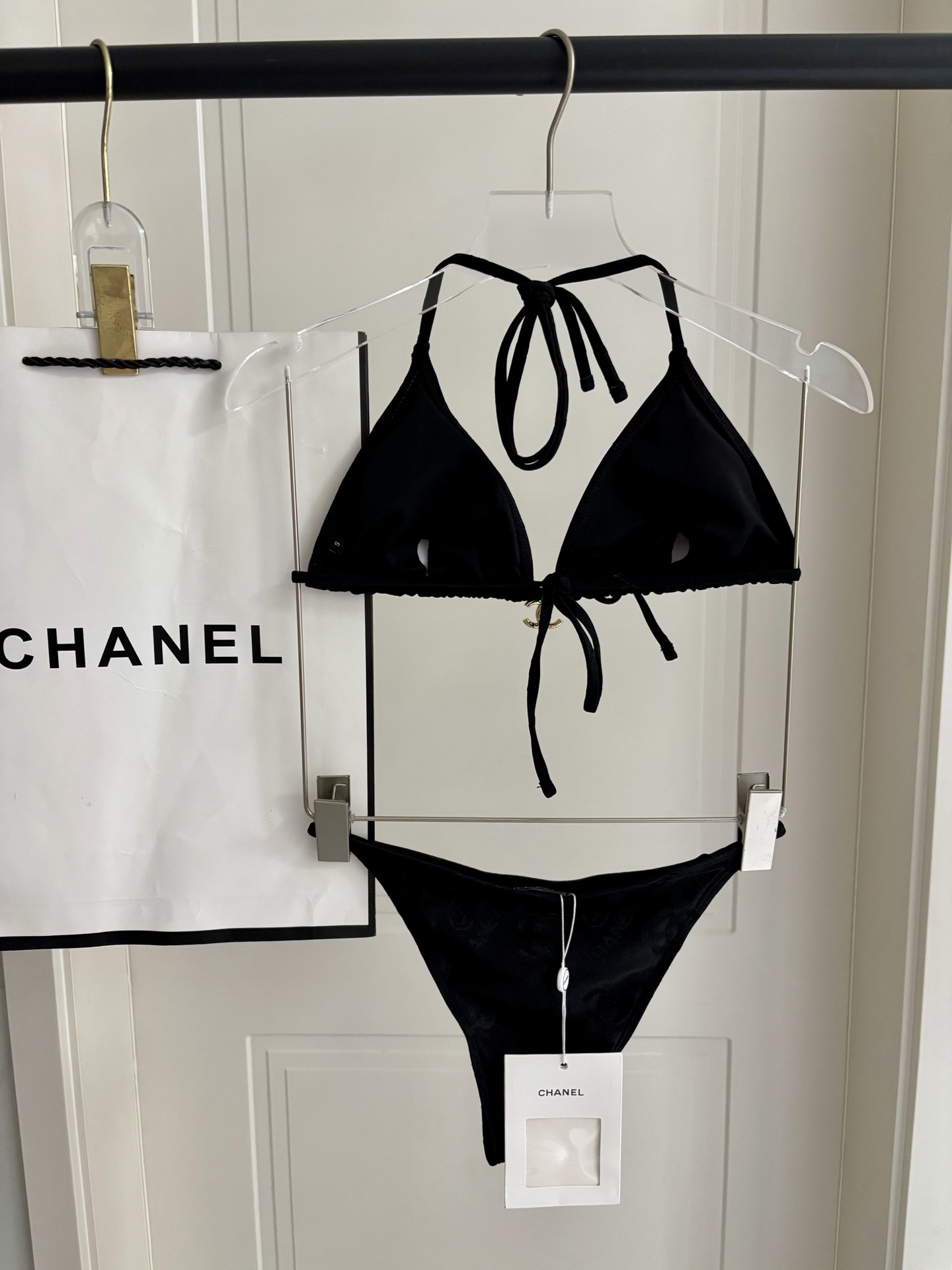 Chanel新款比基尼泳衣😍🥰适合多种场景的游泳衣🏊‍♀️海边 游泳池 温泉 水上乐园 漂流都可以😌内搭