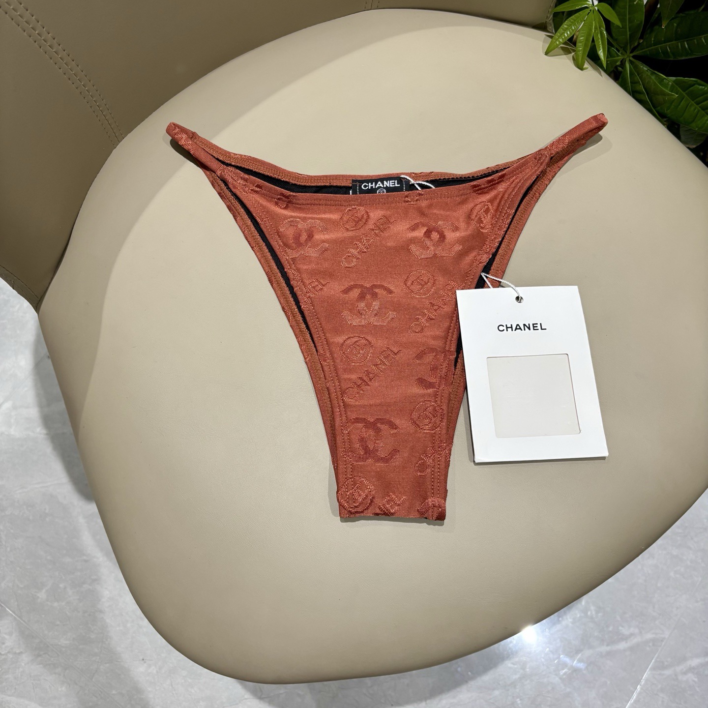 Chanel新款比基尼泳衣😍🥰适合多种场景的游泳衣🏊‍♀️海边 游泳池 温泉 水上乐园 漂流都可以😌内搭