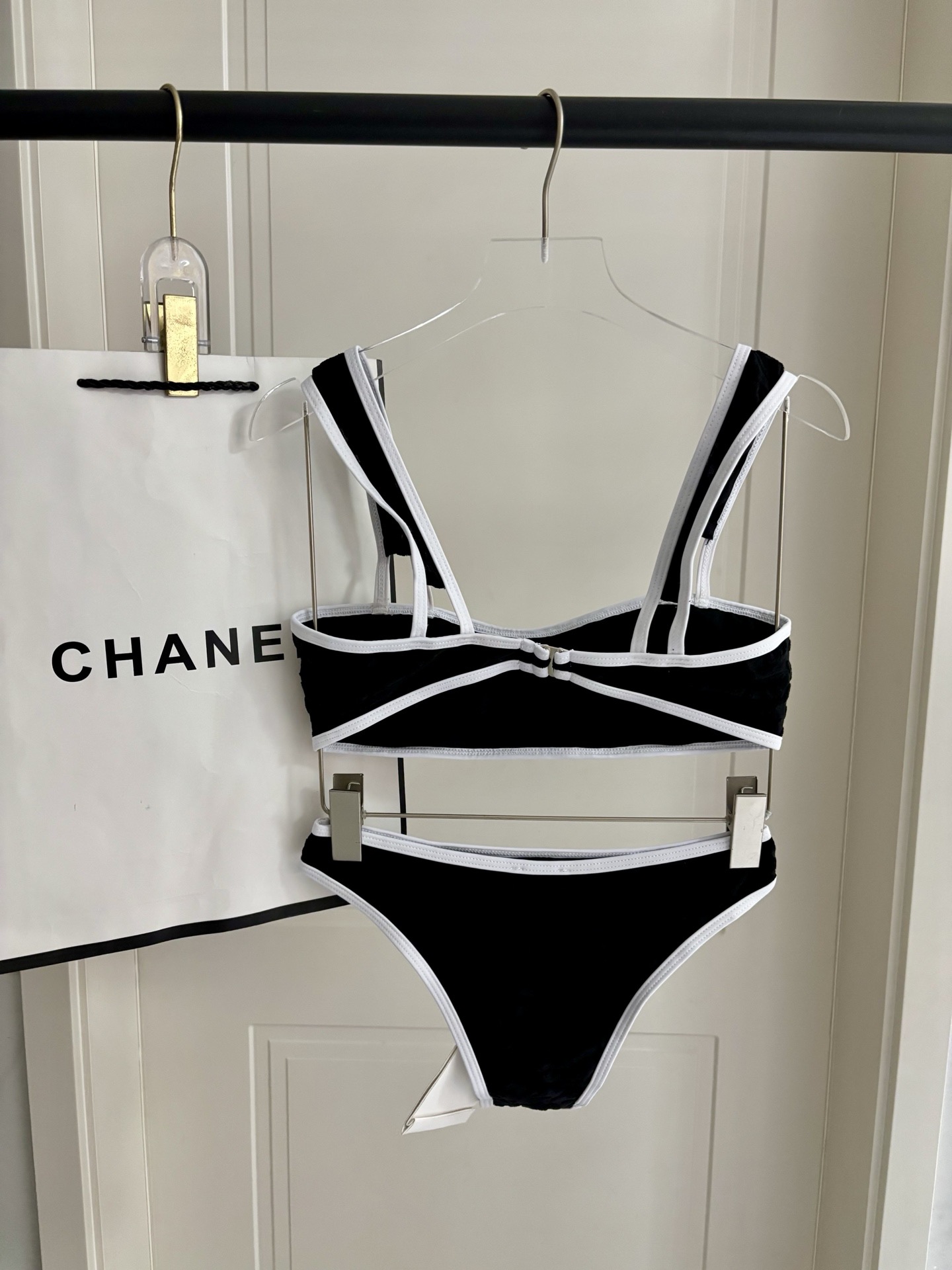 Chanel新款比基尼泳衣😍🥰适合多种场景的游泳衣🏊‍♀️海边 游泳池 温泉 水上乐园 漂流都可以😌内搭