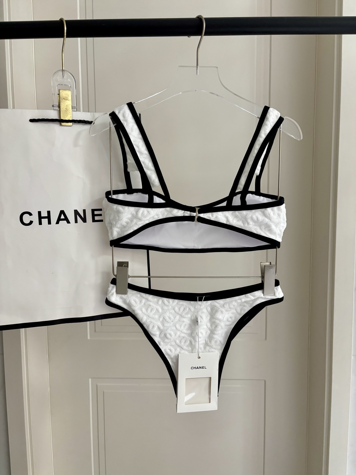 Chanel新款比基尼泳衣😍🥰适合多种场景的游泳衣🏊‍♀️海边 游泳池 温泉 水上乐园 漂流都可以😌内搭