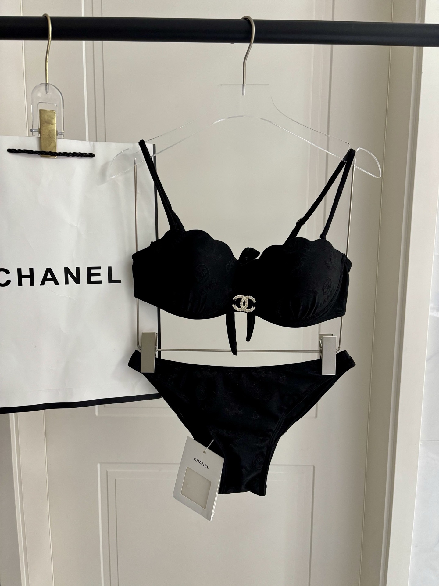 Chanel新款比基尼泳衣😍🥰适合多种场景的游泳衣🏊‍♀️海边 游泳池 温泉 水上乐园 漂流都可以😌内搭