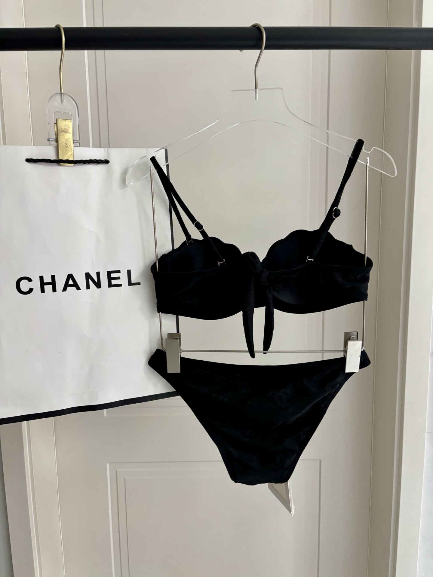 Chanel新款比基尼泳衣😍🥰适合多种场景的游泳衣🏊‍♀️海边 游泳池 温泉 水上乐园 漂流都可以😌内搭