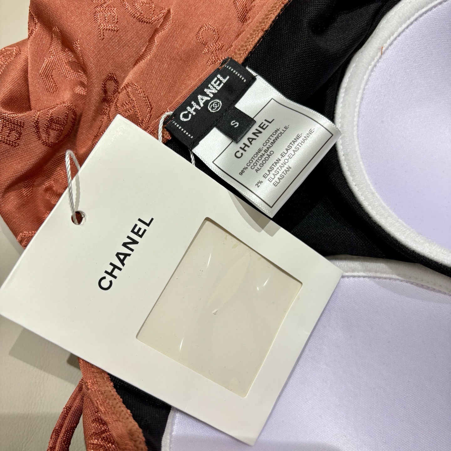 Chanel新款连体泳衣😍🥰适合多种场景的游泳衣🏊‍♀️海边 游泳池 温泉 水上乐园 漂流都可以😌内搭也