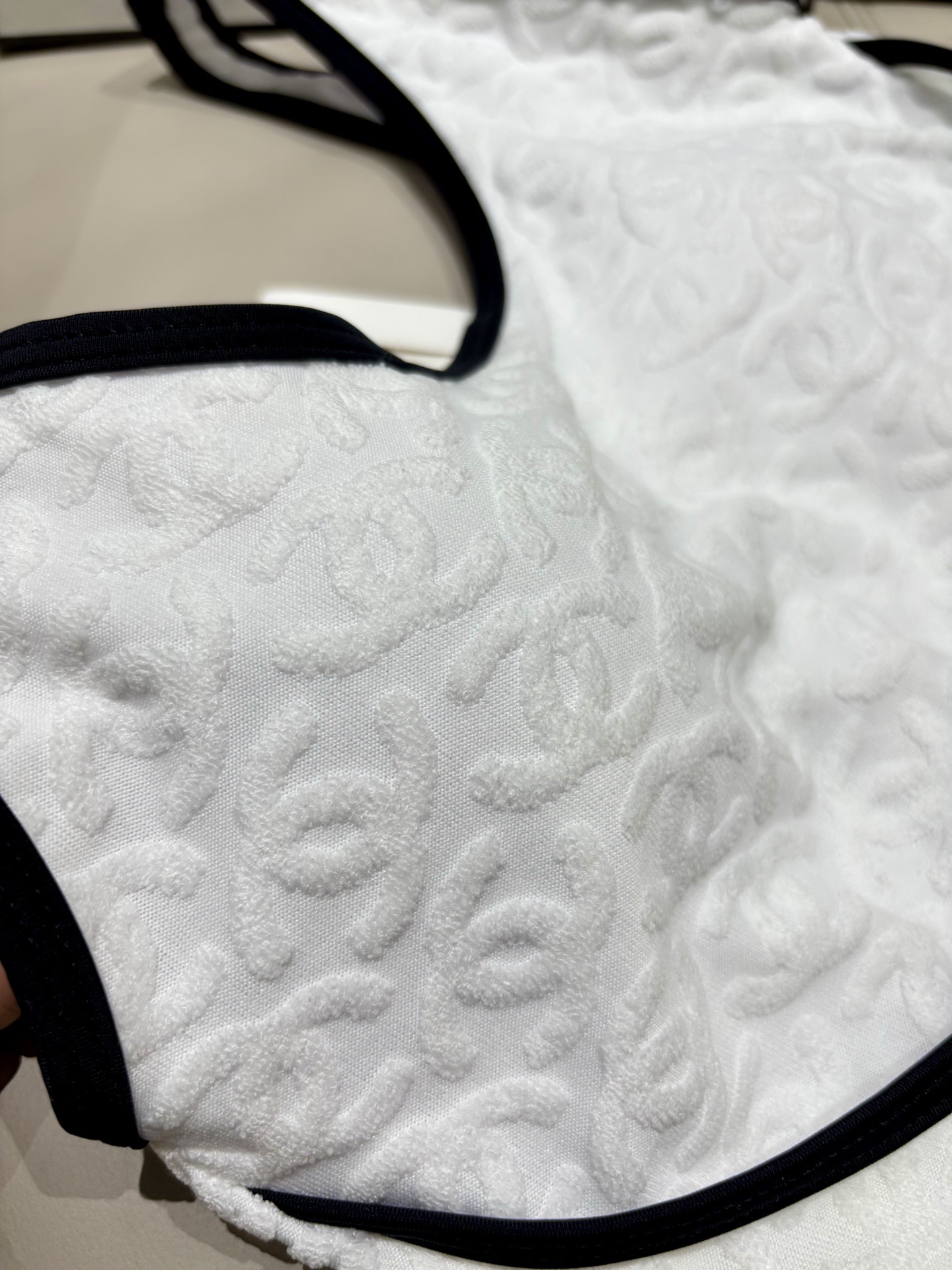 Chanel新款泳衣😍🥰适合多种场景的游泳衣🏊‍♀️海边 游泳池 温泉 水上乐园 漂流都可以😌内搭也完全