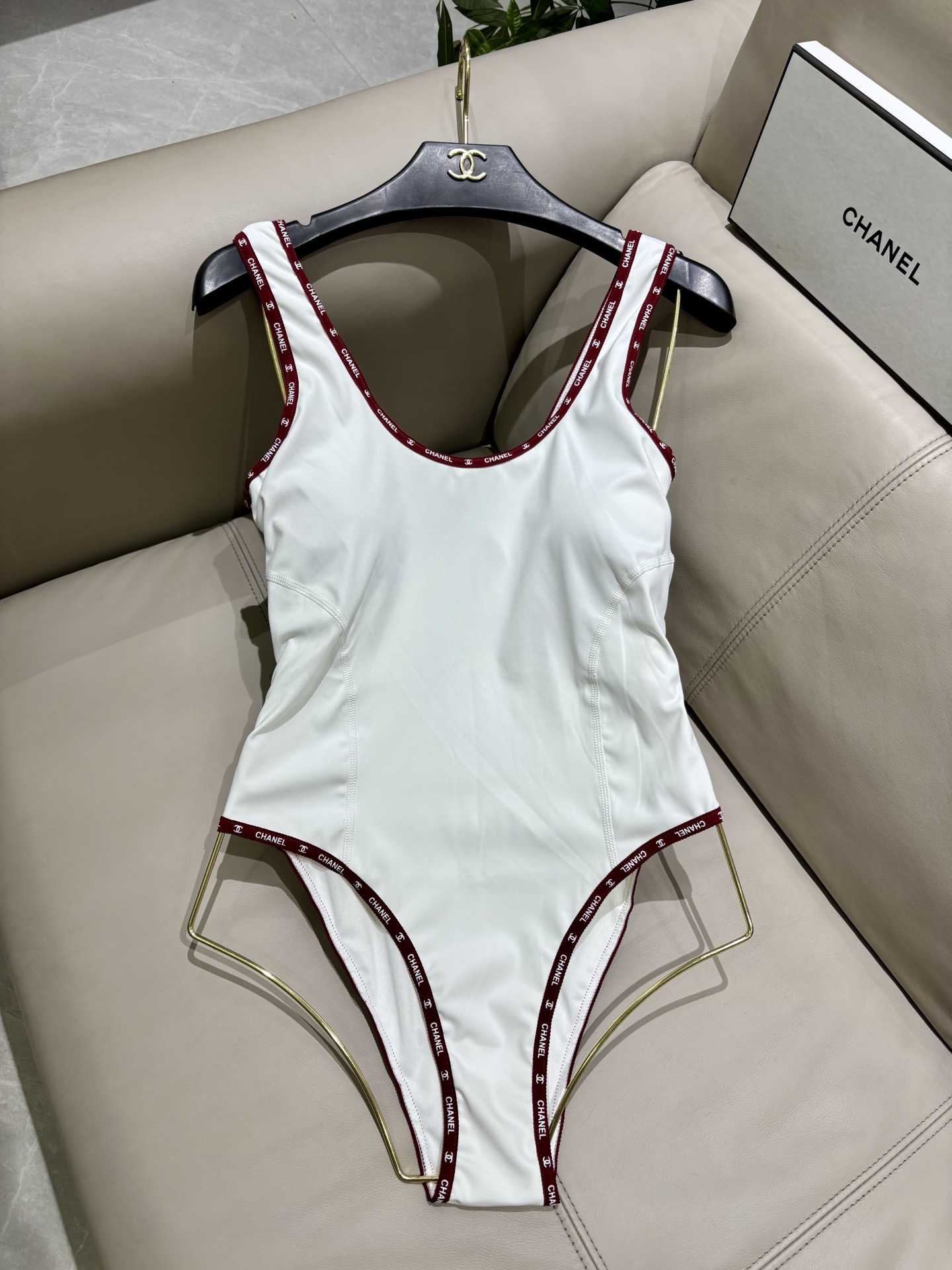 Chanel新款泳衣😍🥰适合多种场景的游泳衣🏊‍♀️海边 游泳池 温泉 水上乐园 漂流都可以😌内搭也完全