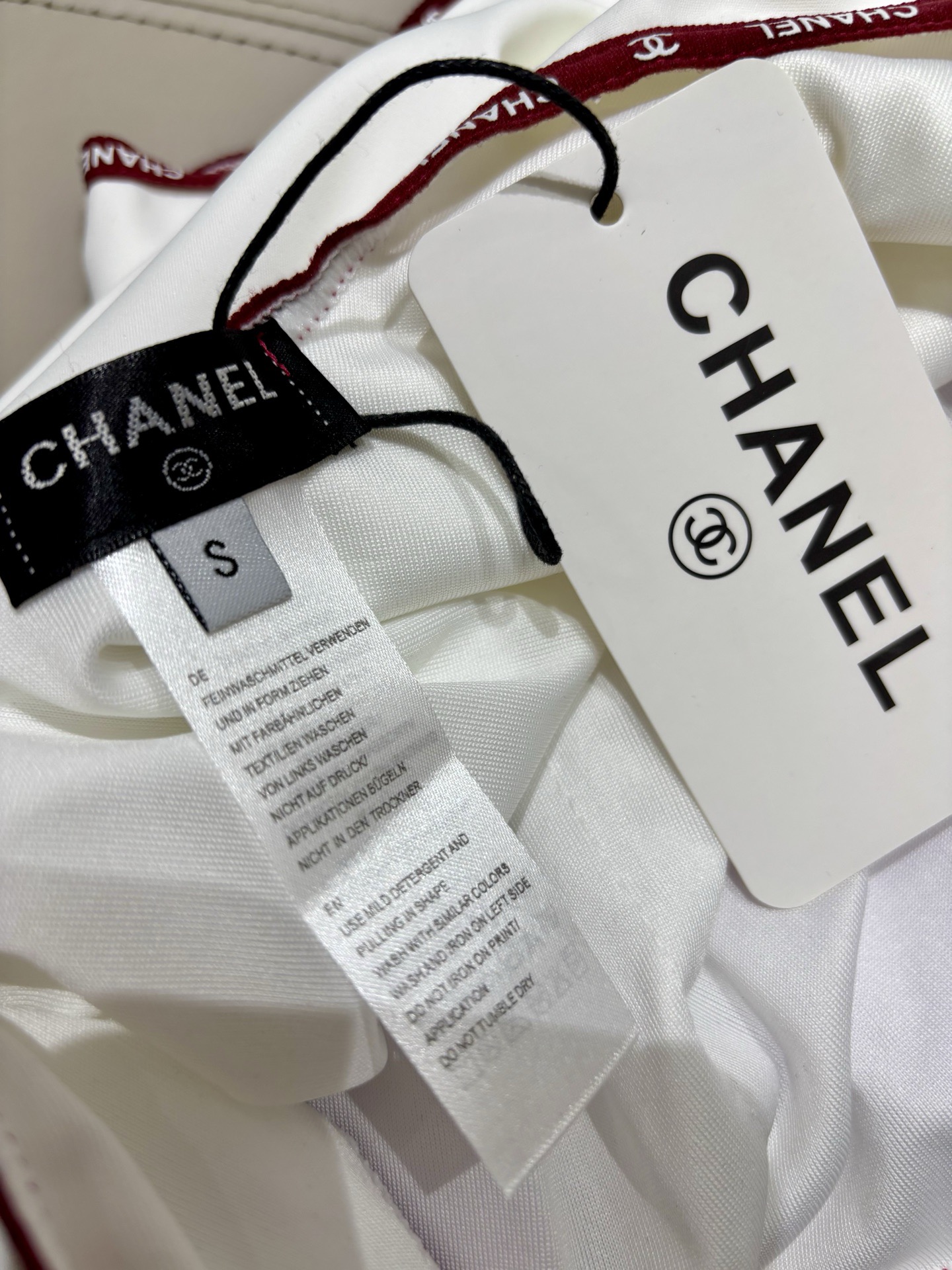 Chanel新款泳衣😍🥰适合多种场景的游泳衣🏊‍♀️海边 游泳池 温泉 水上乐园 漂流都可以😌内搭也完全
