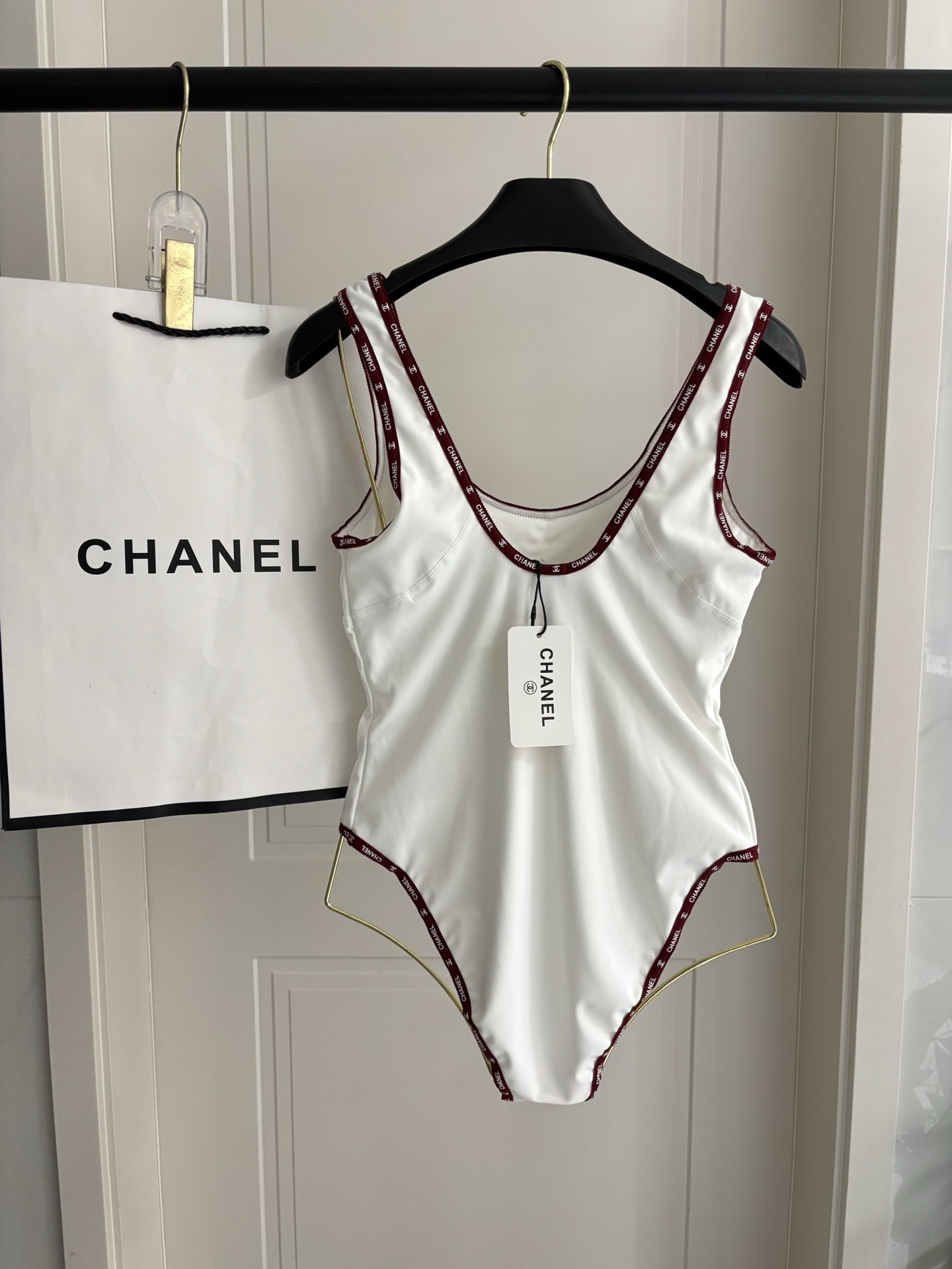 Chanel新款泳衣😍🥰适合多种场景的游泳衣🏊‍♀️海边 游泳池 温泉 水上乐园 漂流都可以😌内搭也完全