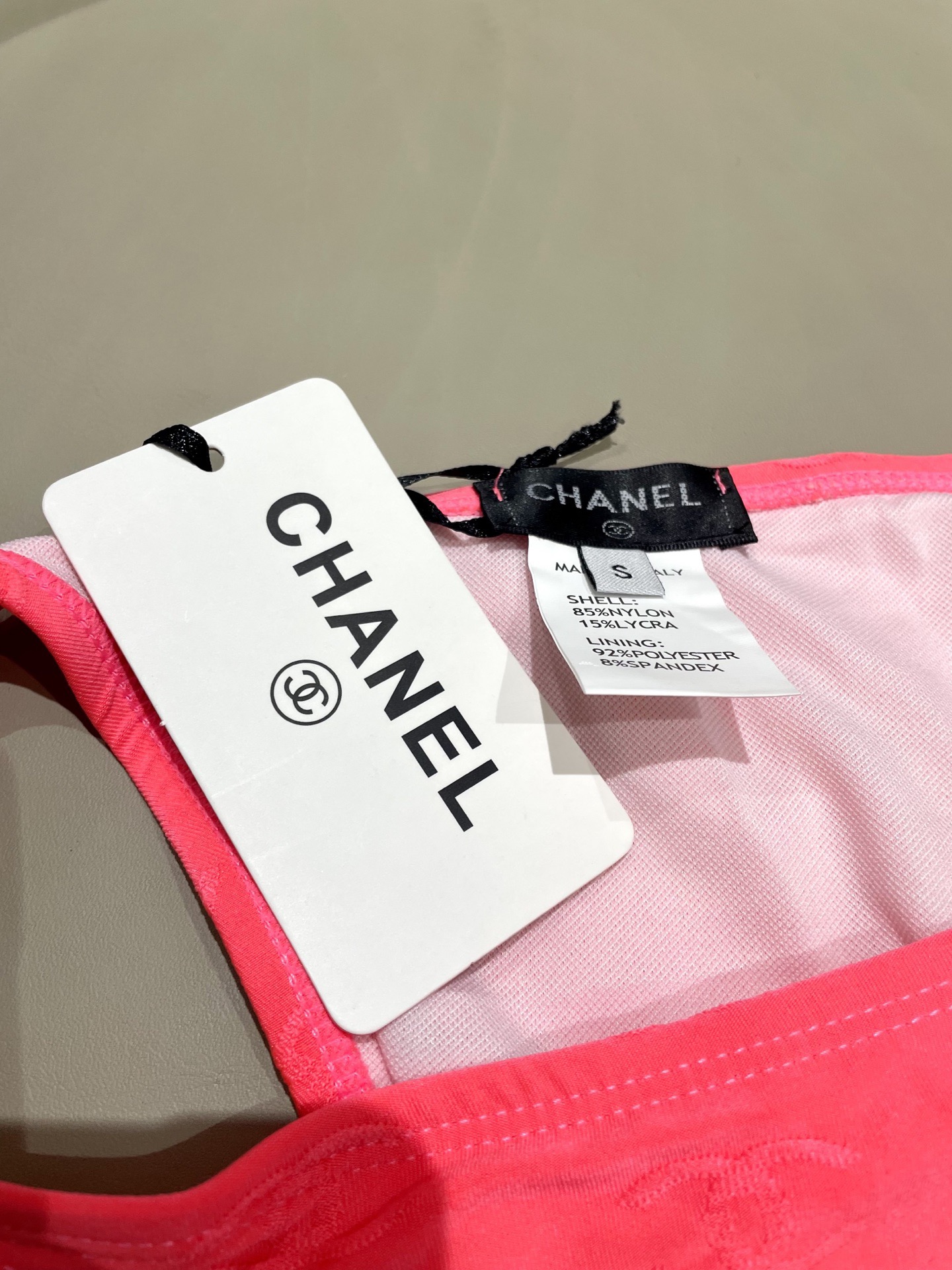Chanel新款比基尼泳衣😍🥰适合多种场景的游泳衣🏊‍♀️海边 游泳池 温泉 水上乐园 漂流都可以😌内搭
