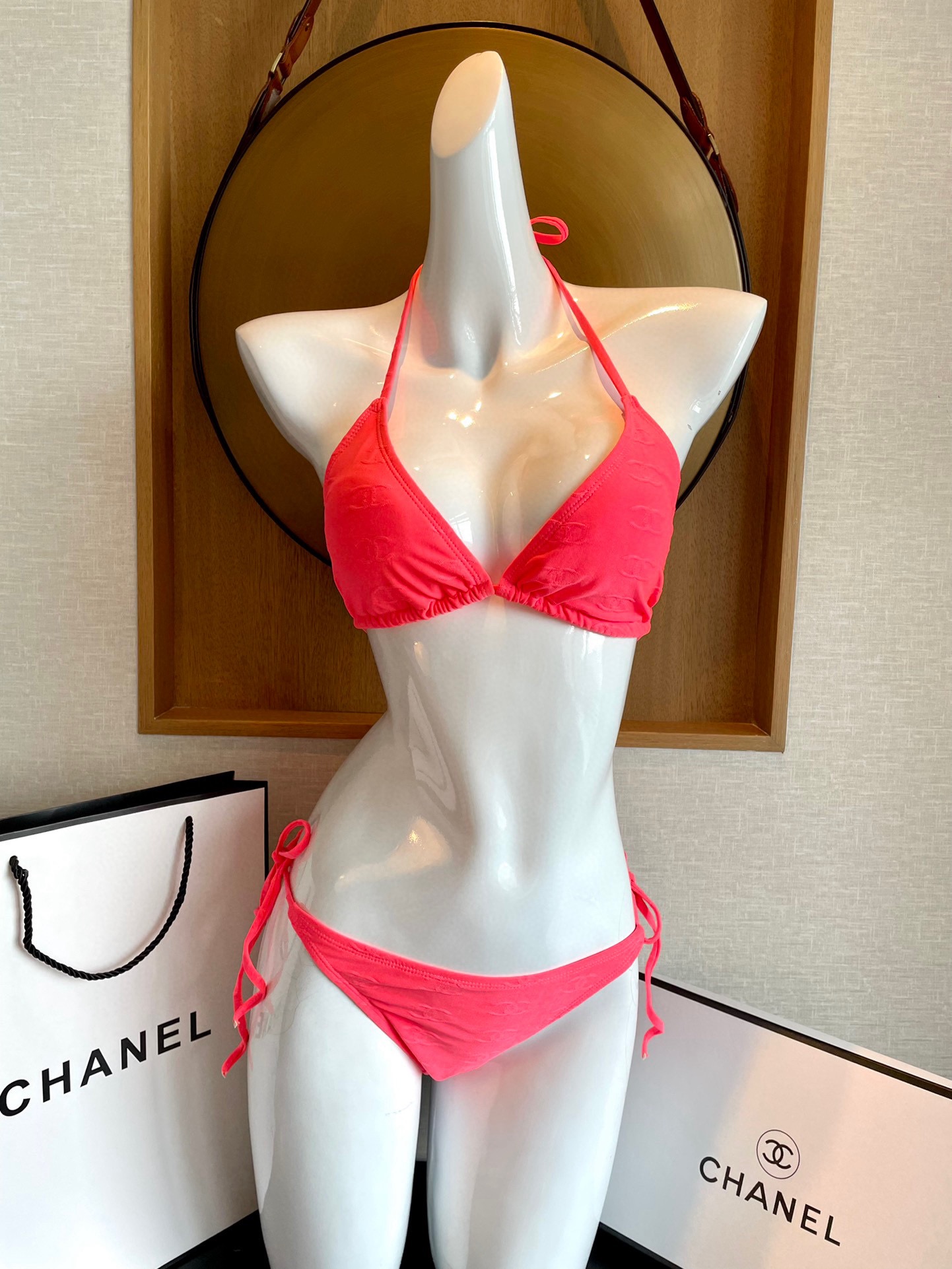 Chanel新款比基尼泳衣😍🥰适合多种场景的游泳衣🏊‍♀️海边 游泳池 温泉 水上乐园 漂流都可以😌内搭
